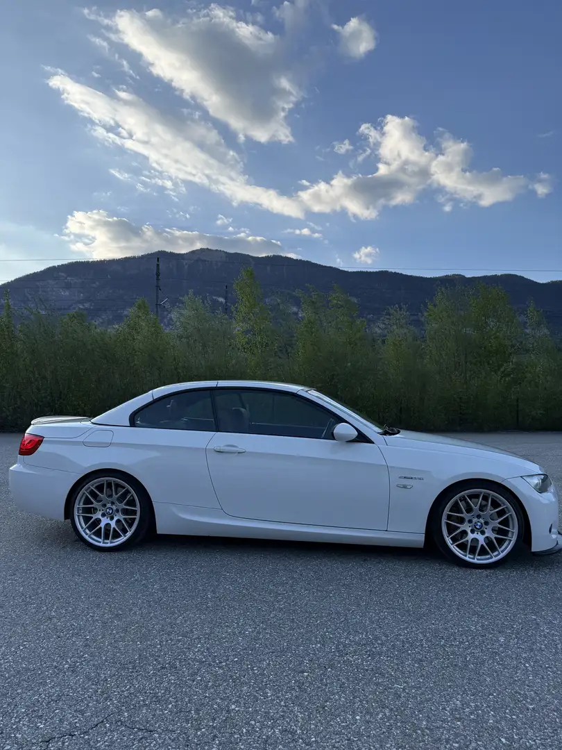 BMW 335 335i Cabrio - 2