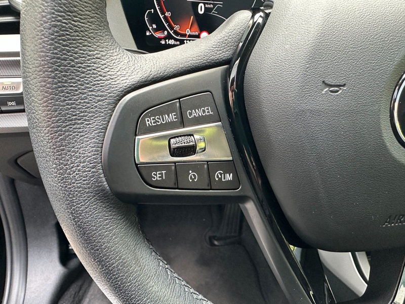BMW 120 i Advantage LED SHZ 17" DAB Live Cockpit Pro — photo 5