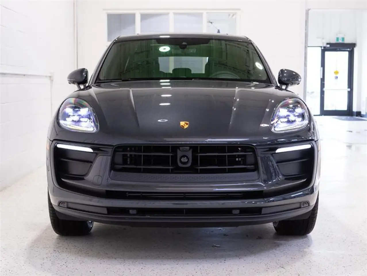 Porsche Macan снимка Porsche Macan