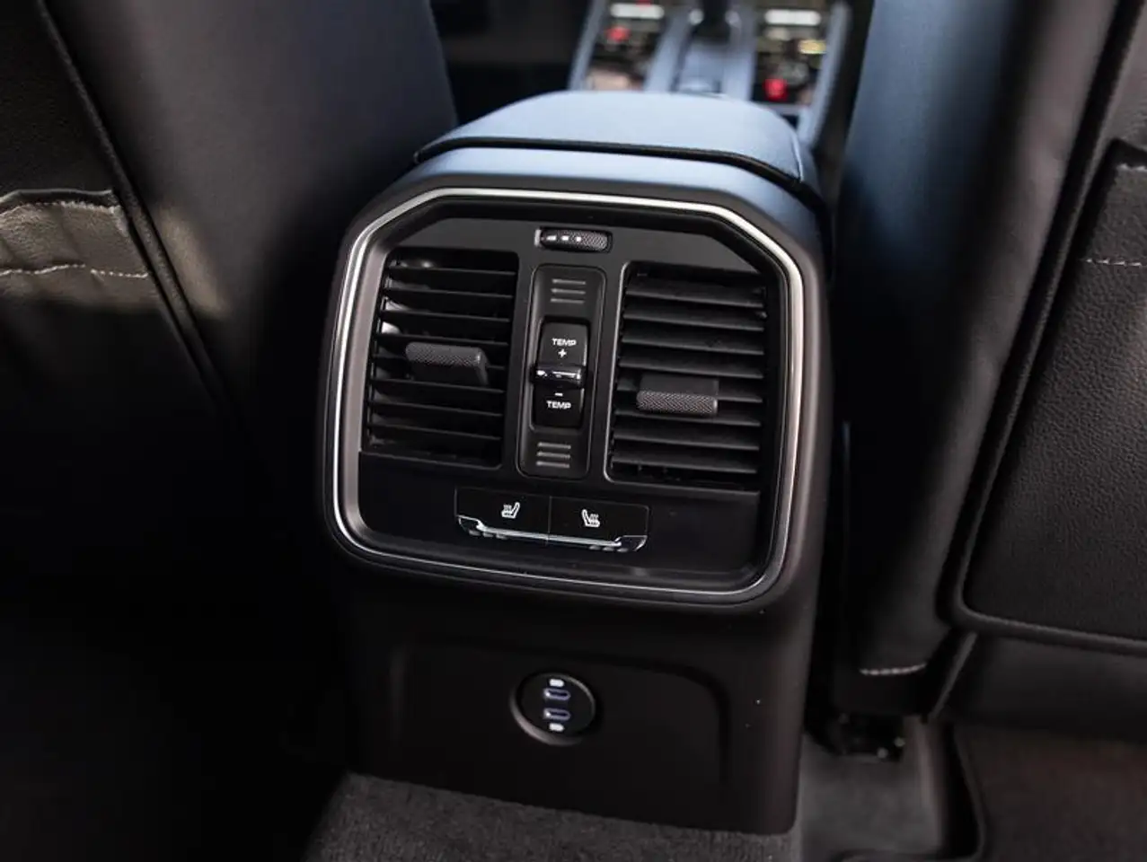 Porsche Macan снимка Porsche Macan