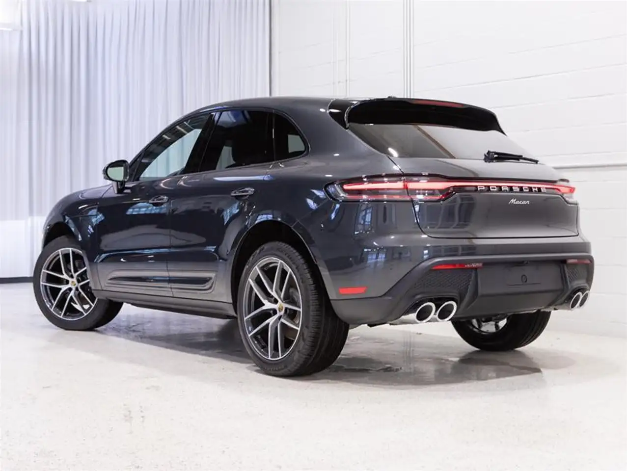 Porsche Macan снимка Porsche Macan