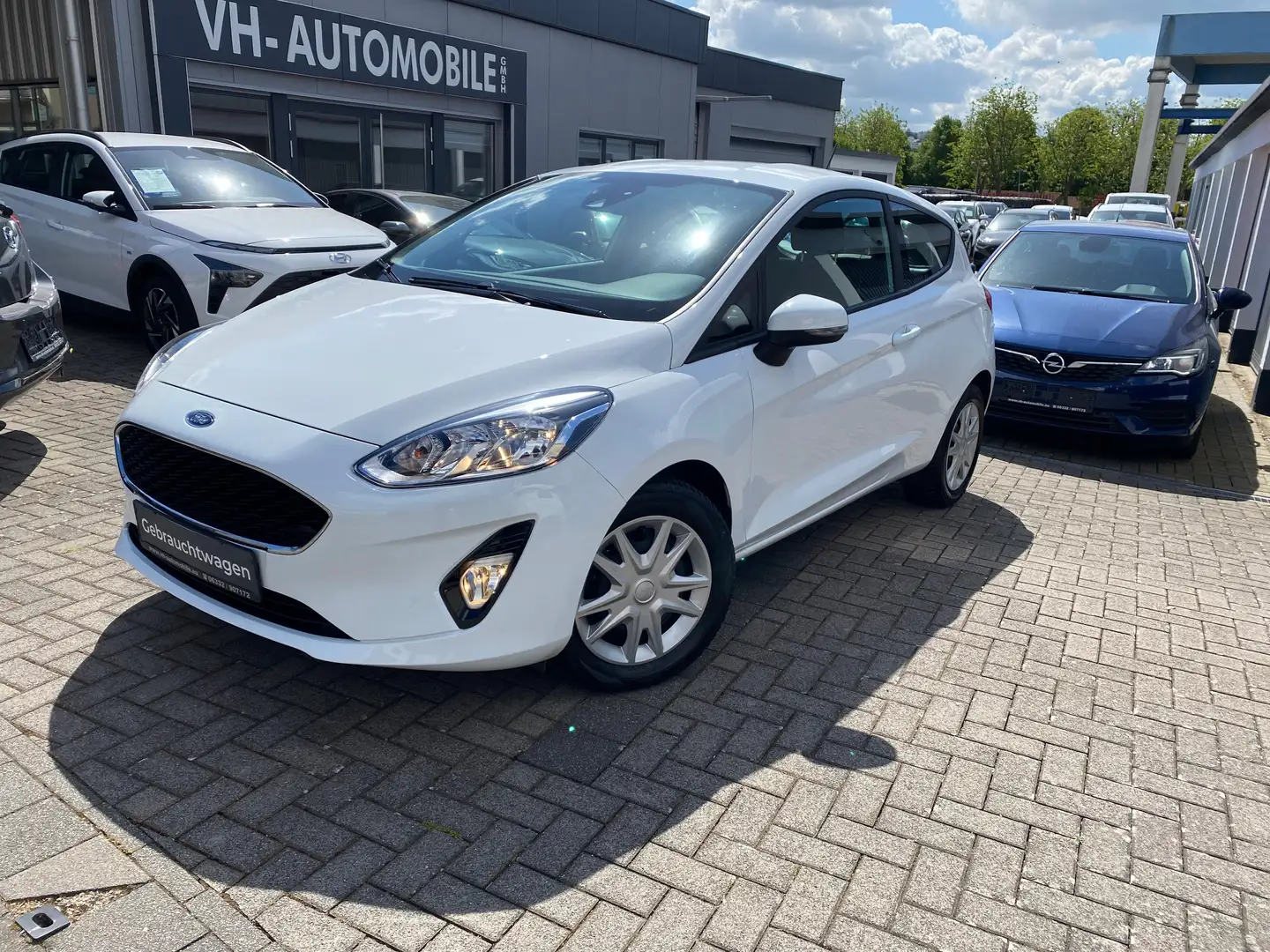 Ford Fiesta ALLWETTERREIFEN+Einparkhilfe hi+Klima*Sync*WINTERP Blanc - 1