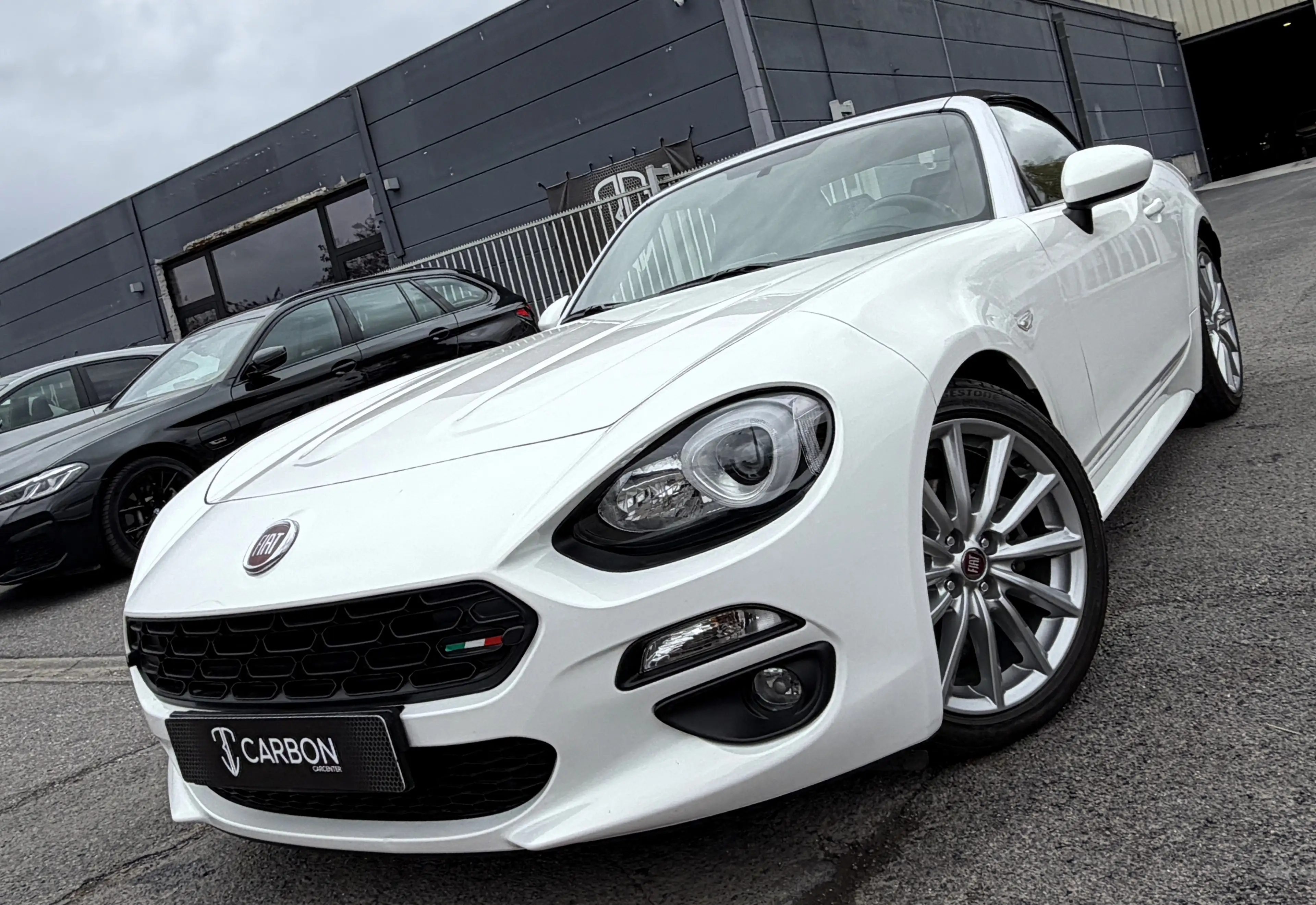 Fiat 124 Spider 1.4 MultiAir Lusso KEYLESS/NAVI/CAMERA/FULL HISTO — photo 2