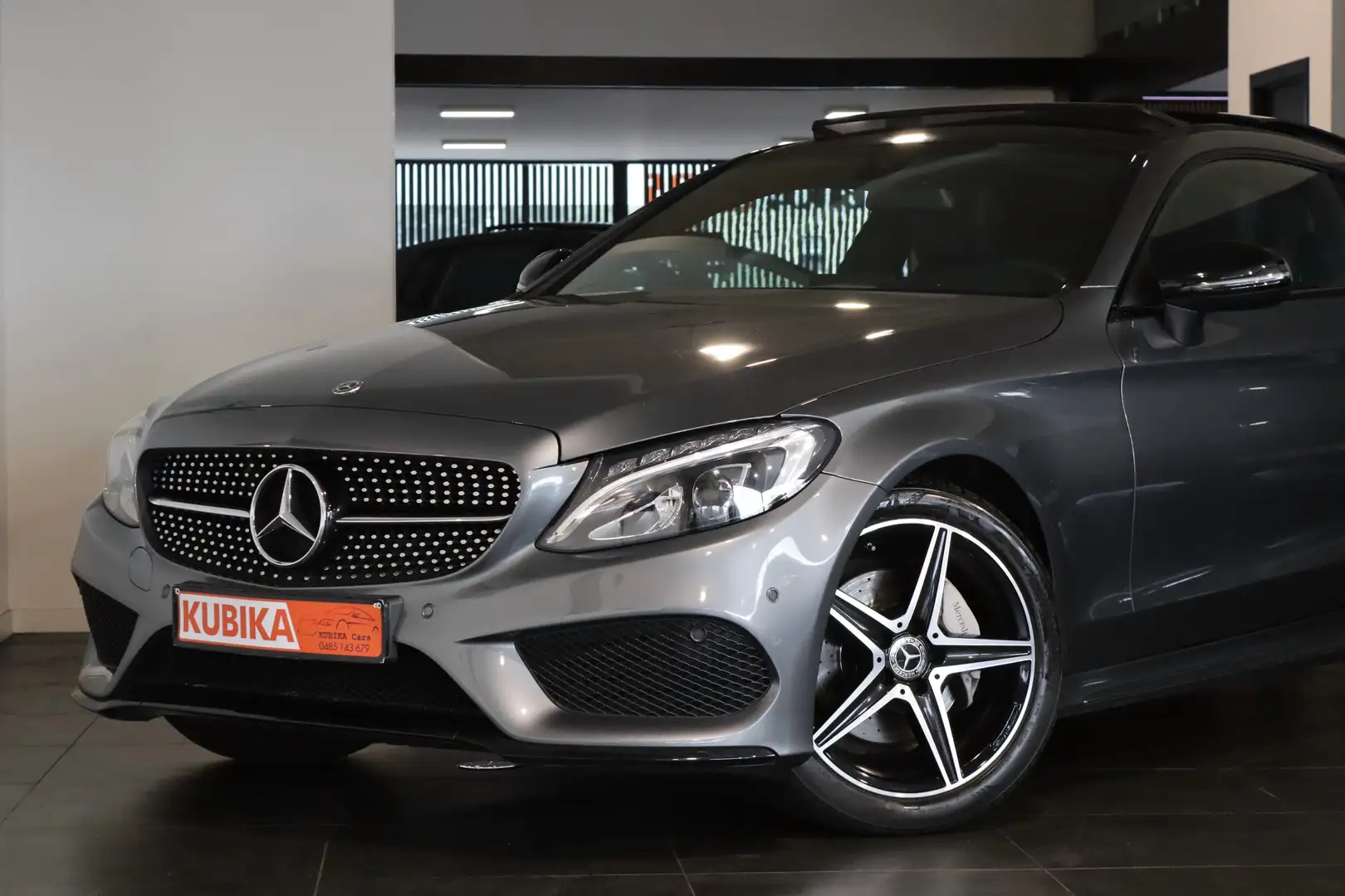 Mercedes-Benz C 180 C 180 Coupe 9G-TRONIC AMG Line Pano Garantie* Gris - 2