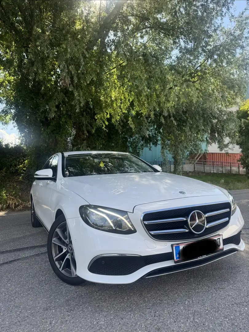 Mercedes-Benz E 300 d Avantgarde Aut. - 1