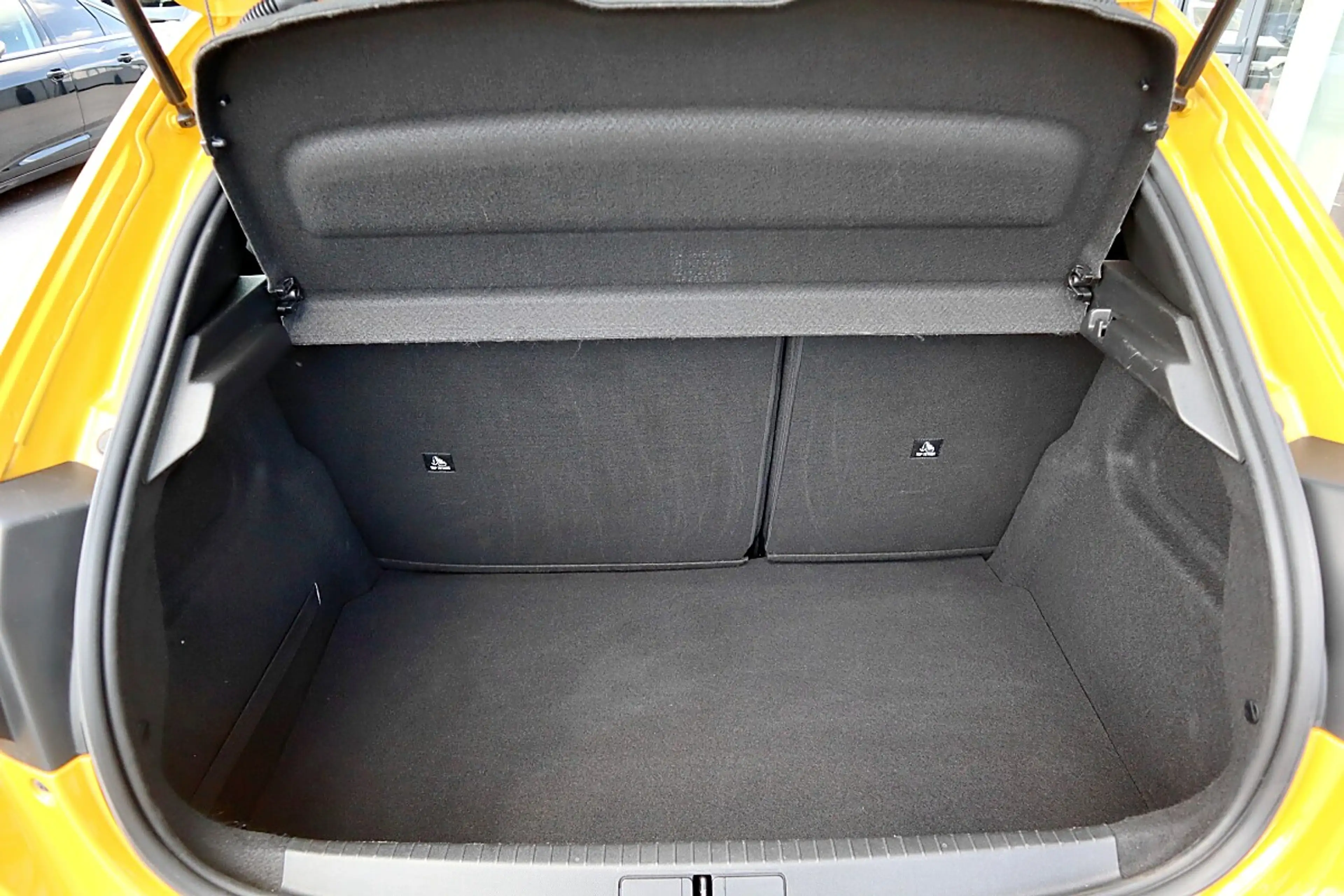 Peugeot 208 Active 1,5 BlueHDi 100 S&S *1.Besitz*Sitzheizung* — photo 15