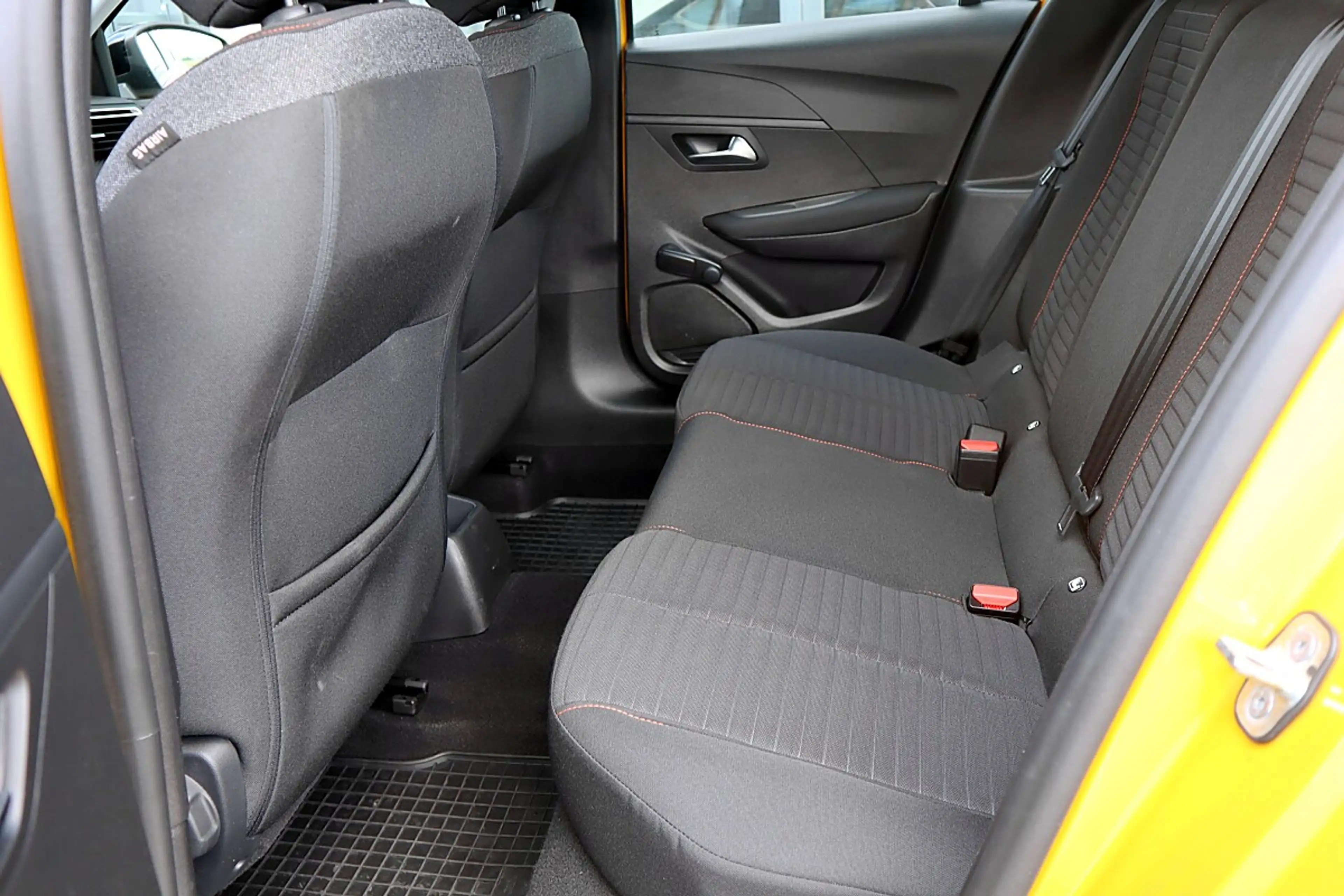 Peugeot 208 Active 1,5 BlueHDi 100 S&S *1.Besitz*Sitzheizung* — photo 7