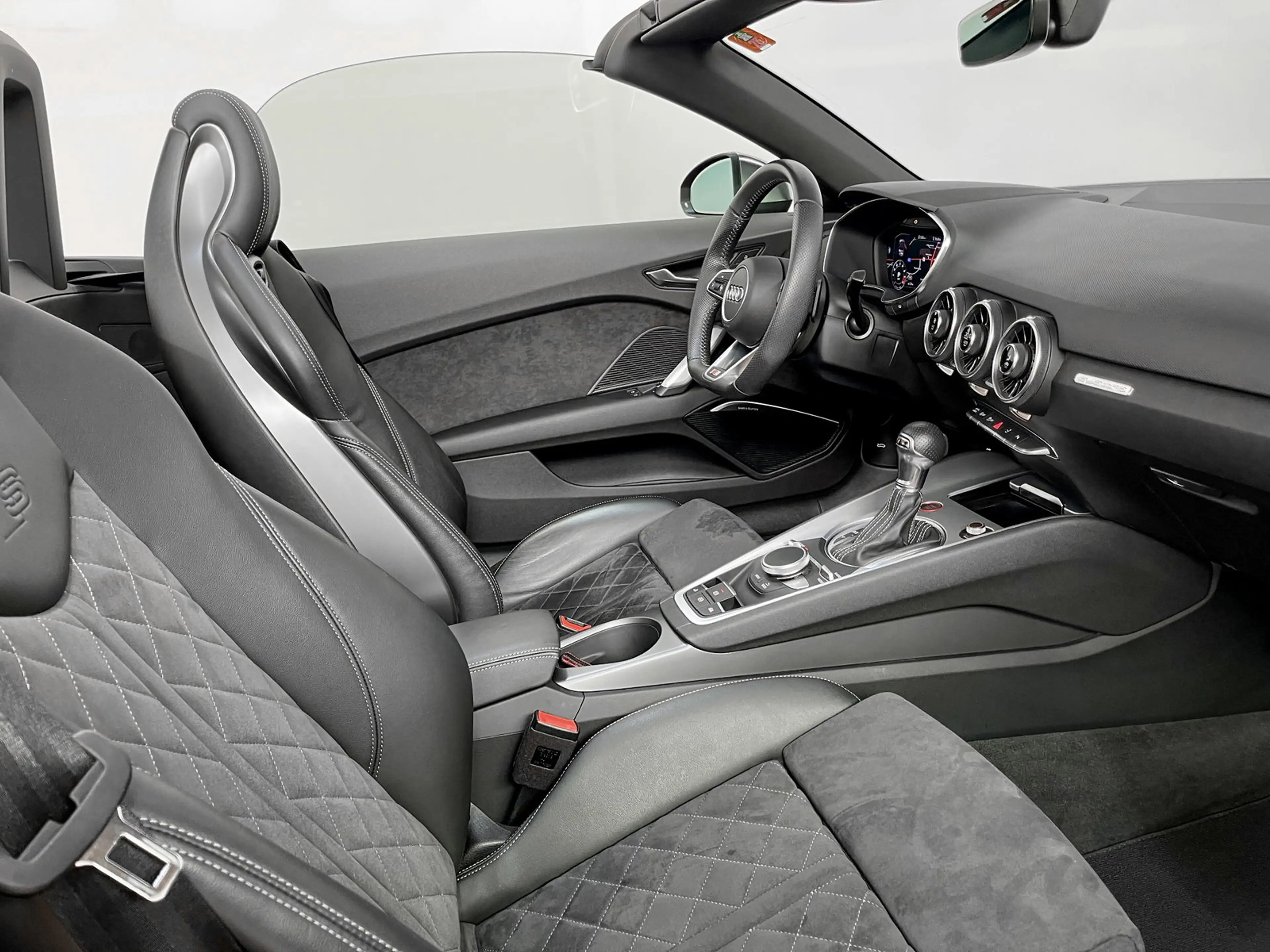 Audi TTS Quattro S-Tronic 306PK / Full PPF / Nieuwstaat / B & O / Carplay / Alcantara / Keyless — photo 15