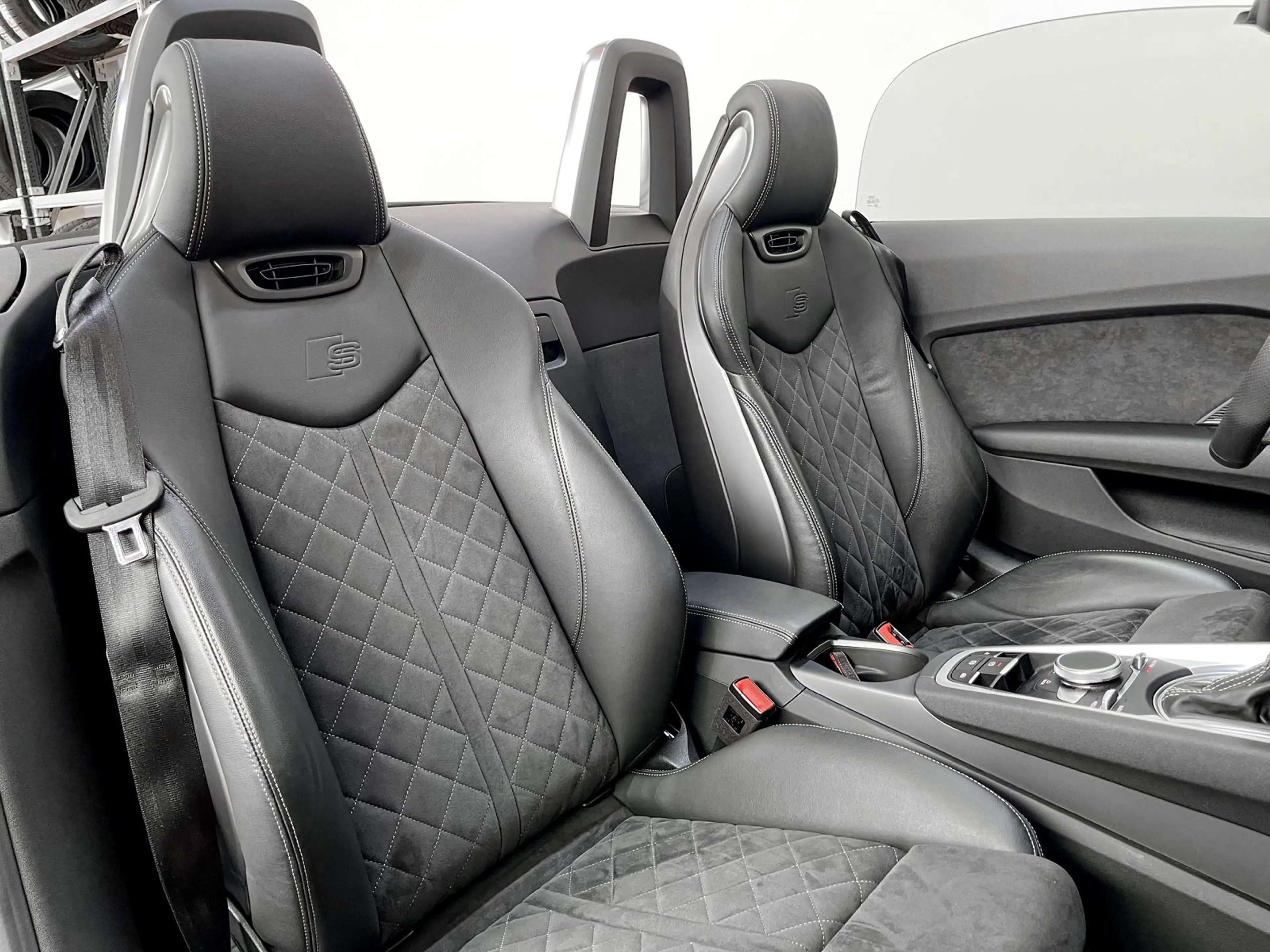 Audi TTS Quattro S-Tronic 306PK / Full PPF / Nieuwstaat / B & O / Carplay / Alcantara / Keyless — photo 13