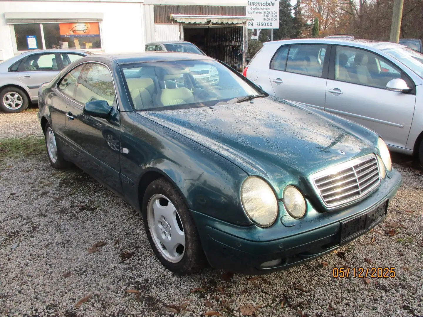 Mercedes-Benz CLK 200 ELEGANCE Grün - 2