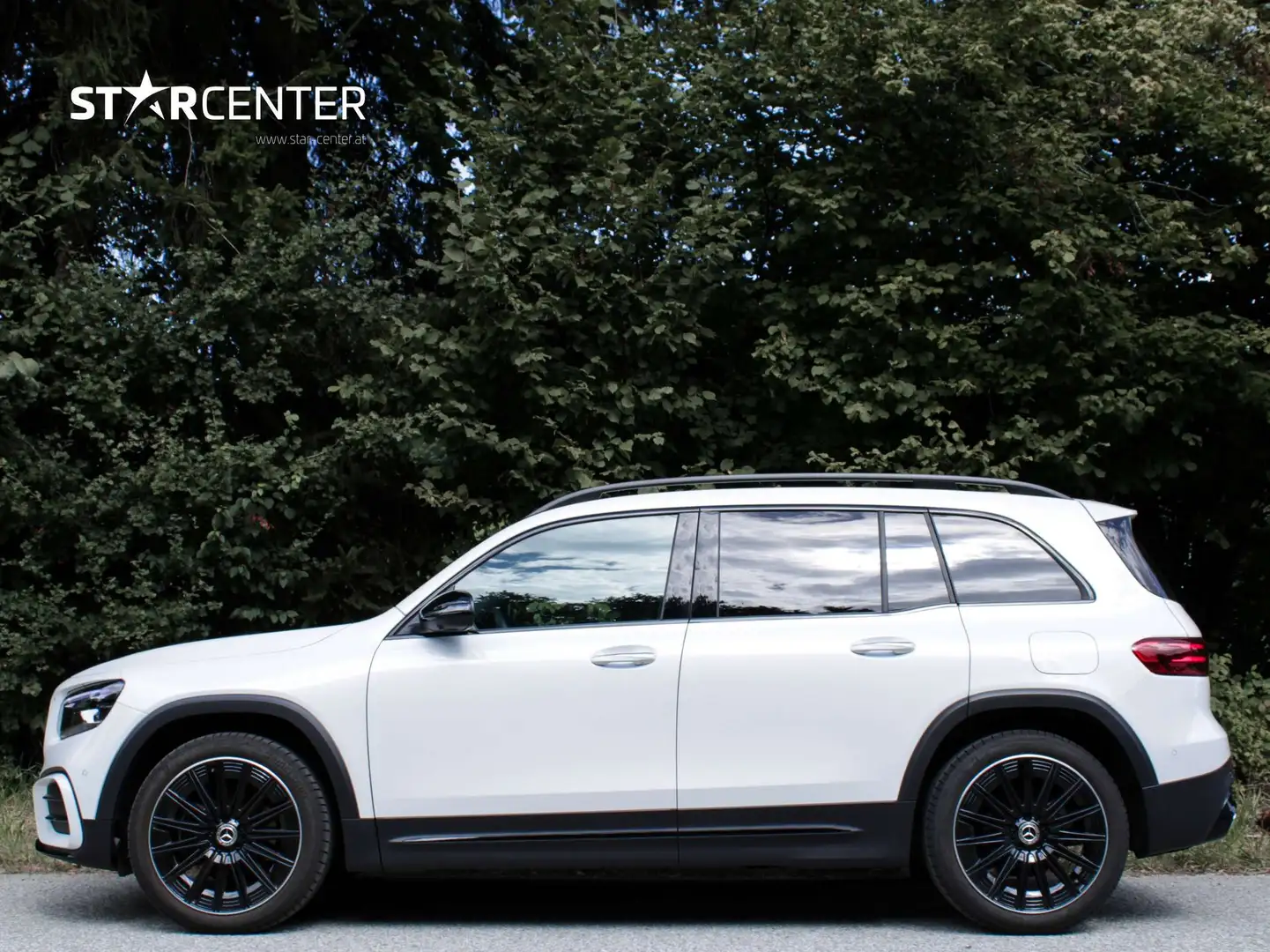 Mercedes-Benz GLB 200 d 4Matic AMG Line Weiß - 2