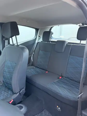 Renault Clio view 4