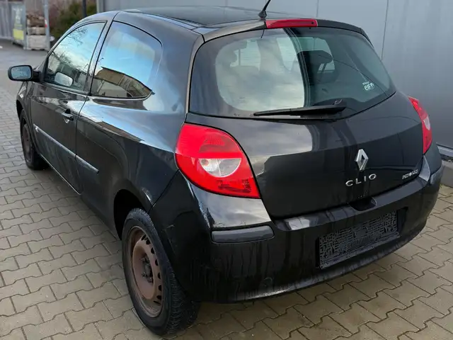 Renault Clio view 10