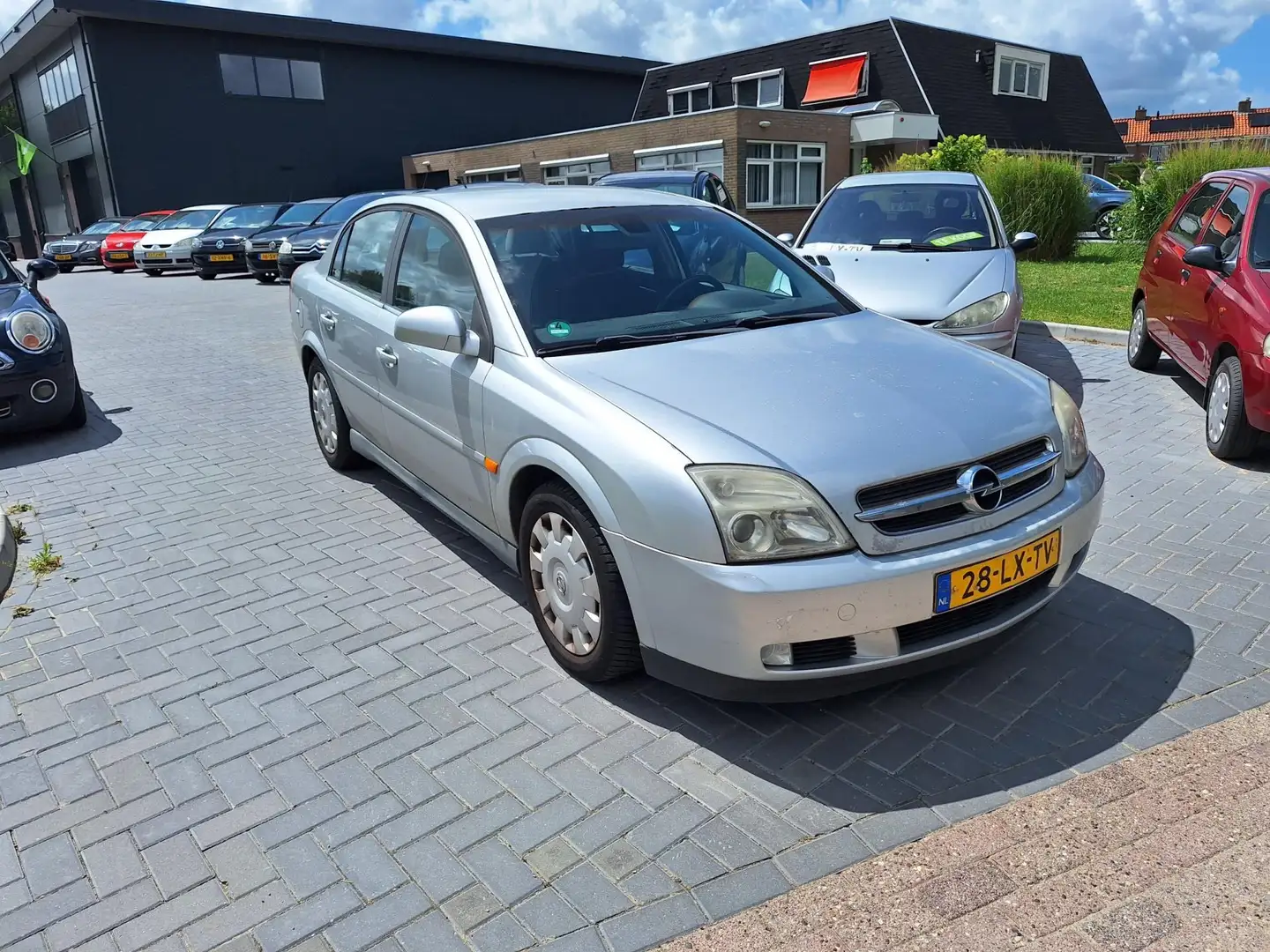 Opel Vectra 2.2-16V Elegance Navigator / APK januari 2026 Grigio - 2