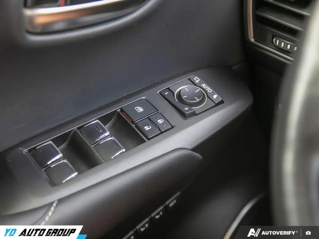 Lexus NX fotografie Lexus NX