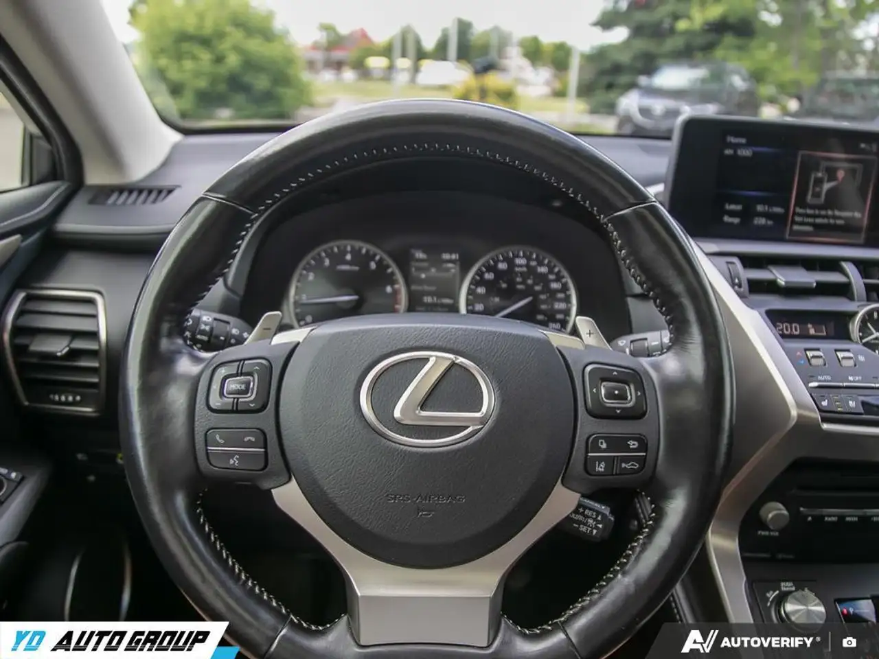 Lexus NX fotografie Lexus NX