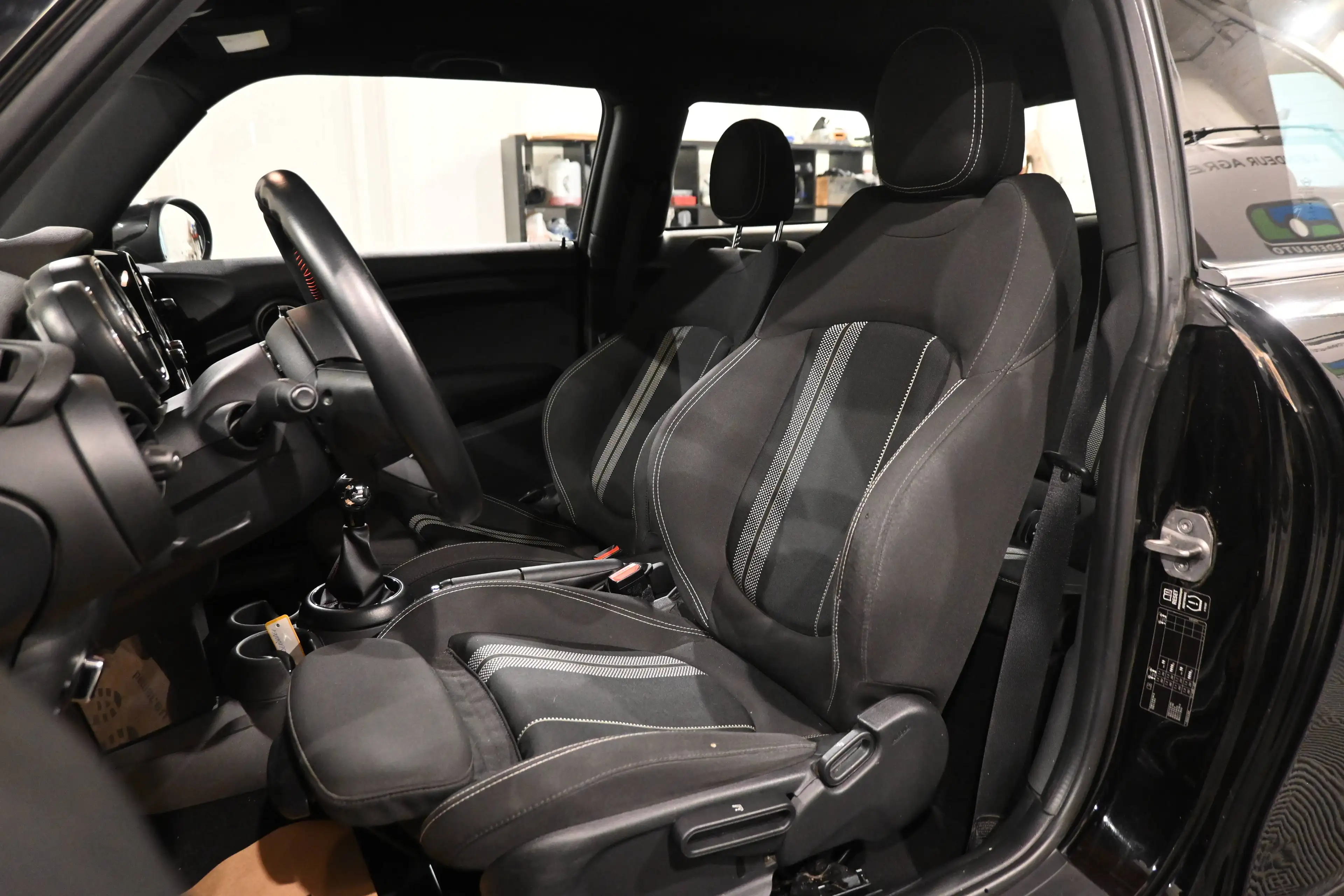 MINI Cooper D 1.5 D Cooper D PACK SPORT / EURO 6 / JCW ACCESSOIRES / BLUETOOTH / CLIM / CRUISE / PDC / — photo 12