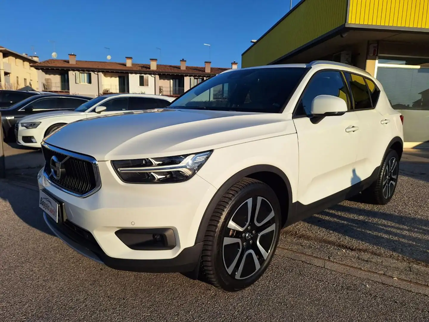 Volvo XC40 D3 AWD Geartronic Business Plus N°GB258 Bianco - 1