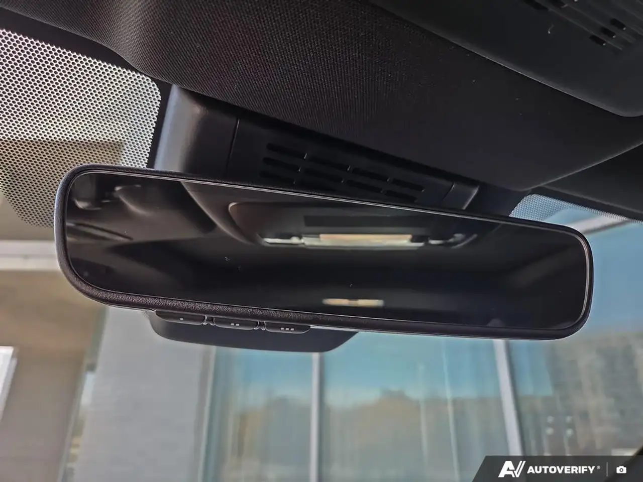 Lexus UX снимка Lexus UX