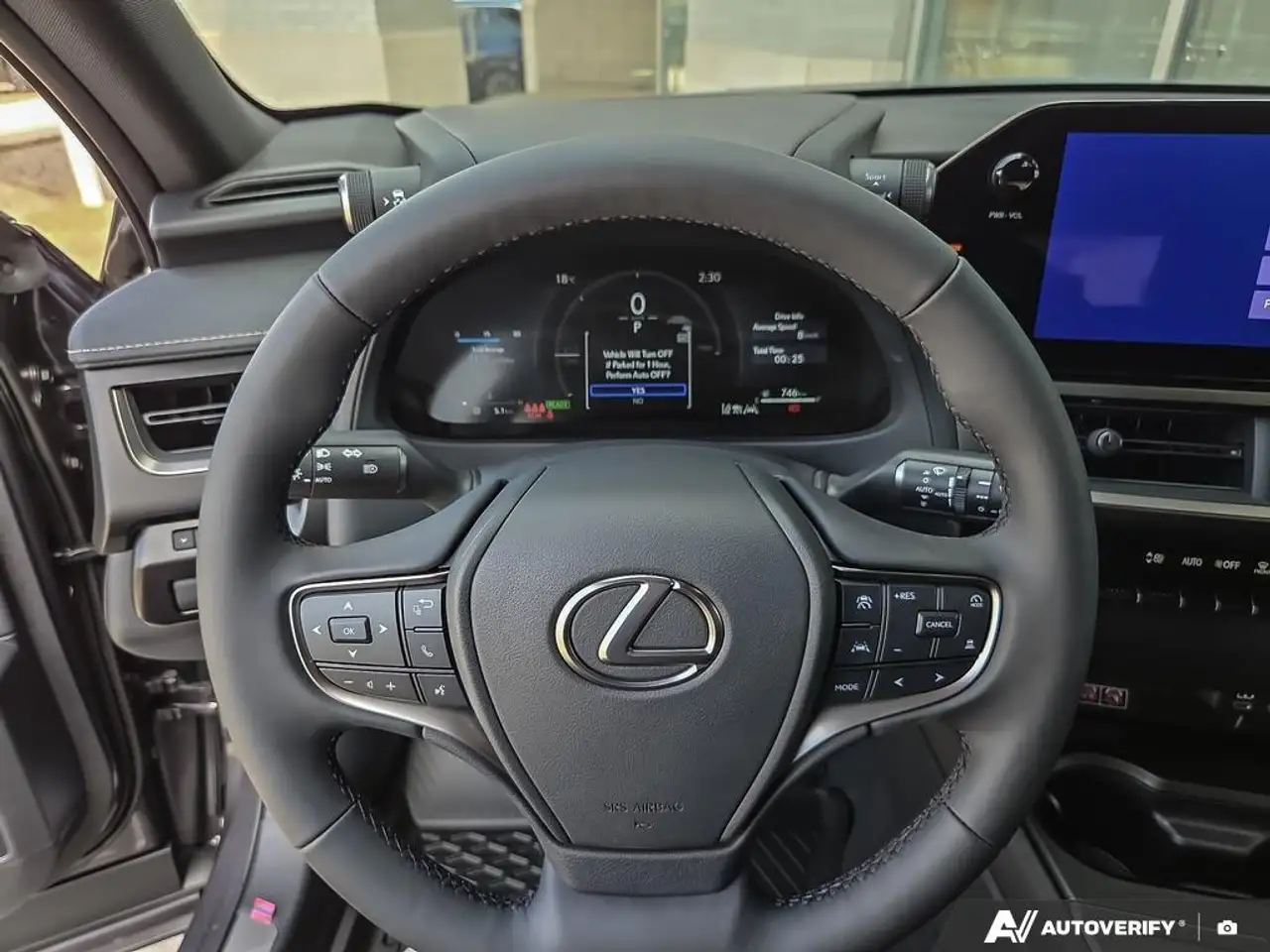 Lexus UX снимка Lexus UX