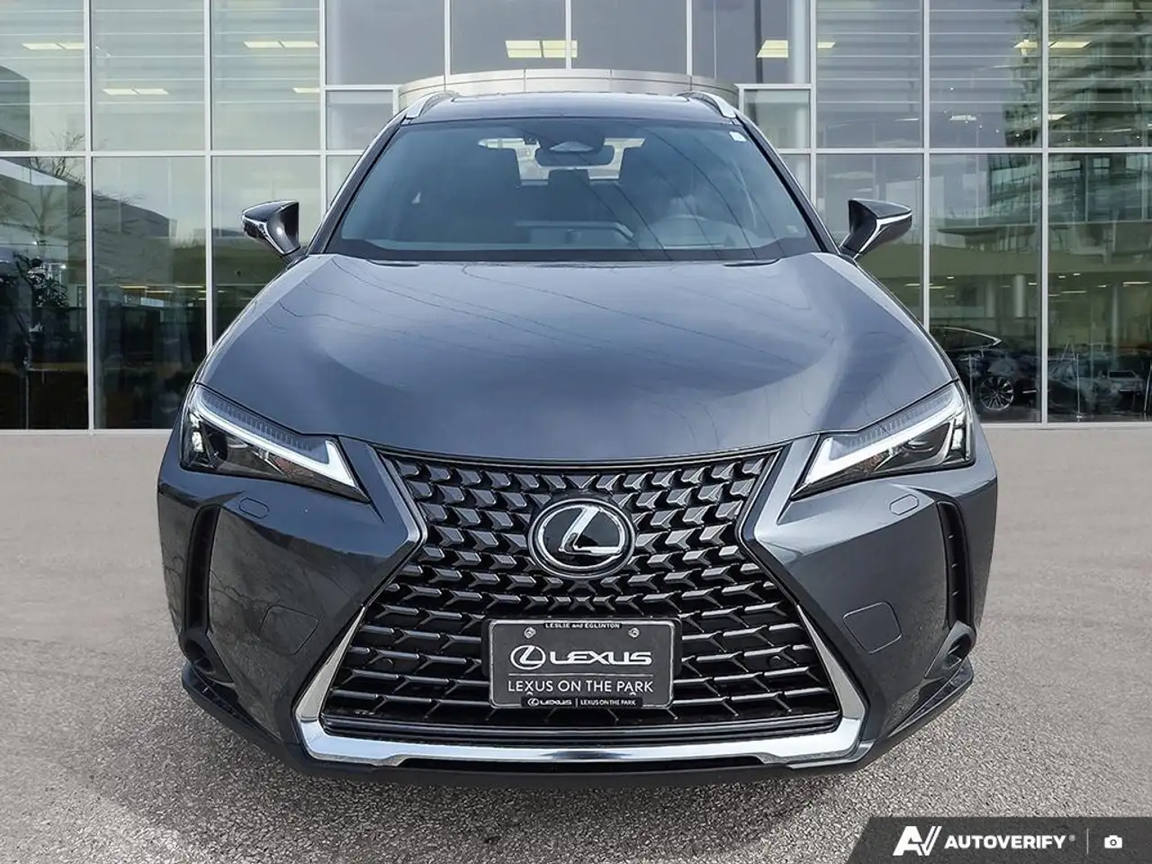 Lexus UX снимка Lexus UX