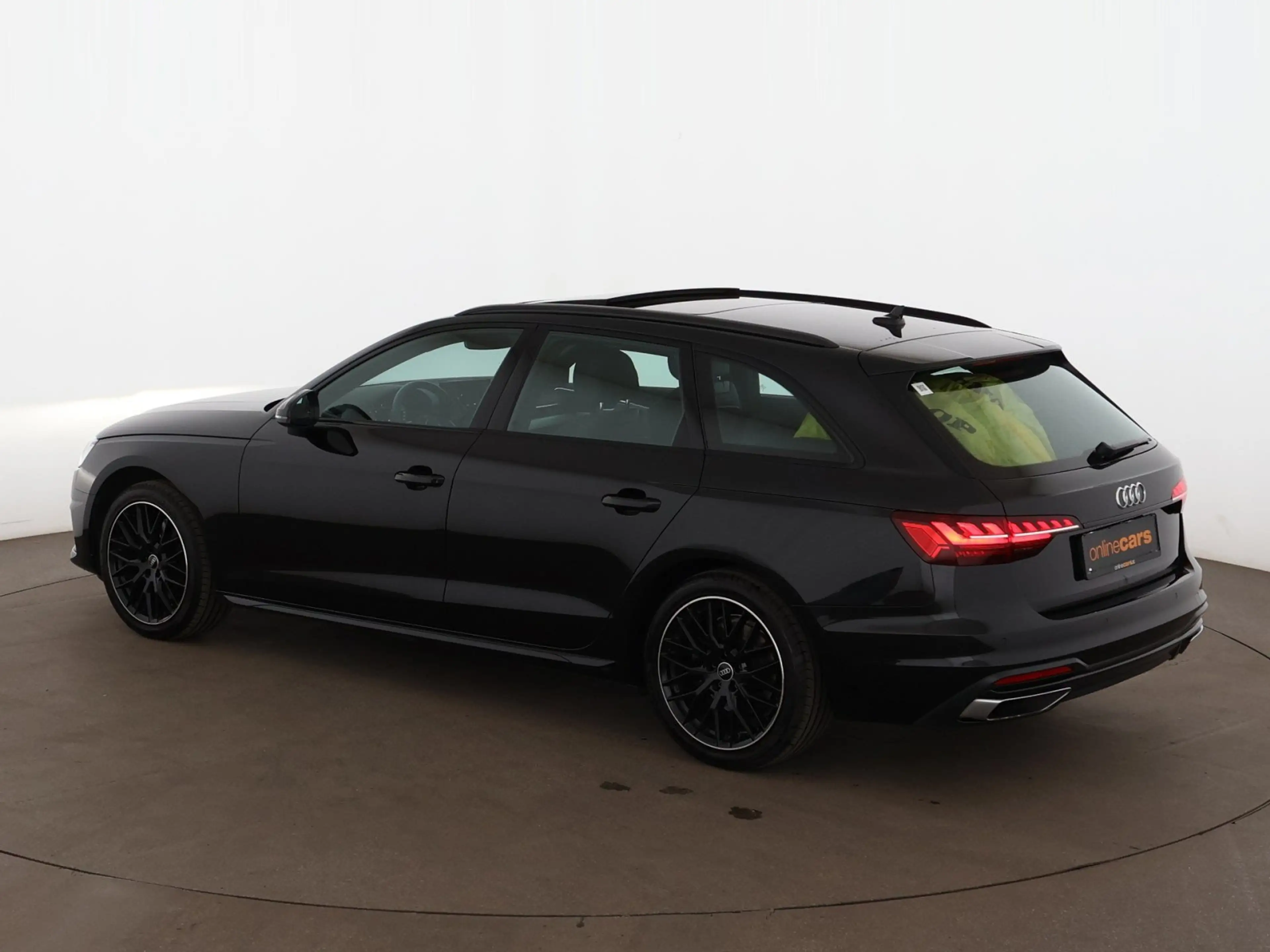 Audi A4 Avant 35 TDI advanced Aut LED SKY AHK LEDER — photo 6