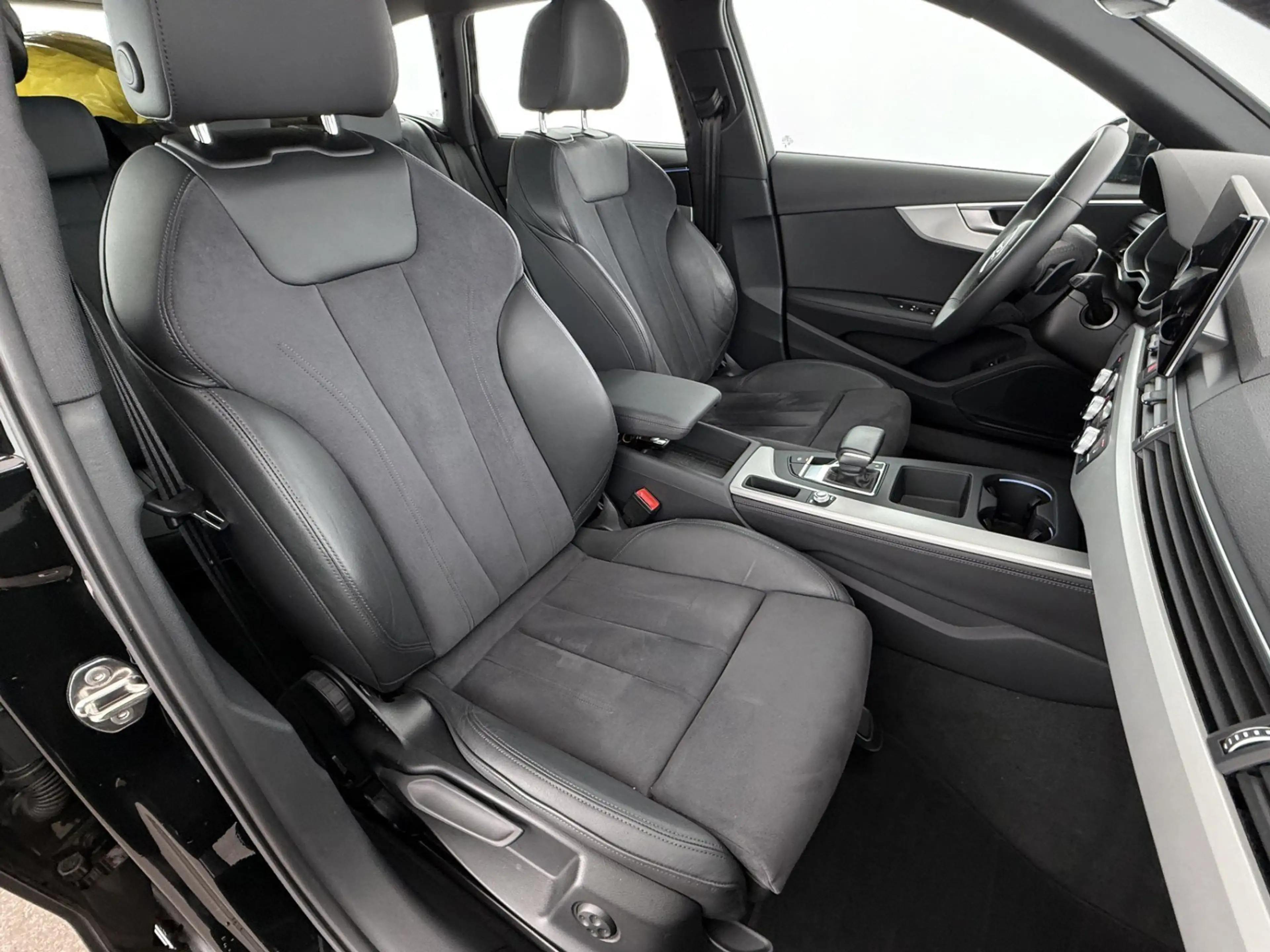 Audi A4 Avant 35 TDI advanced Aut LED SKY AHK LEDER — photo 15