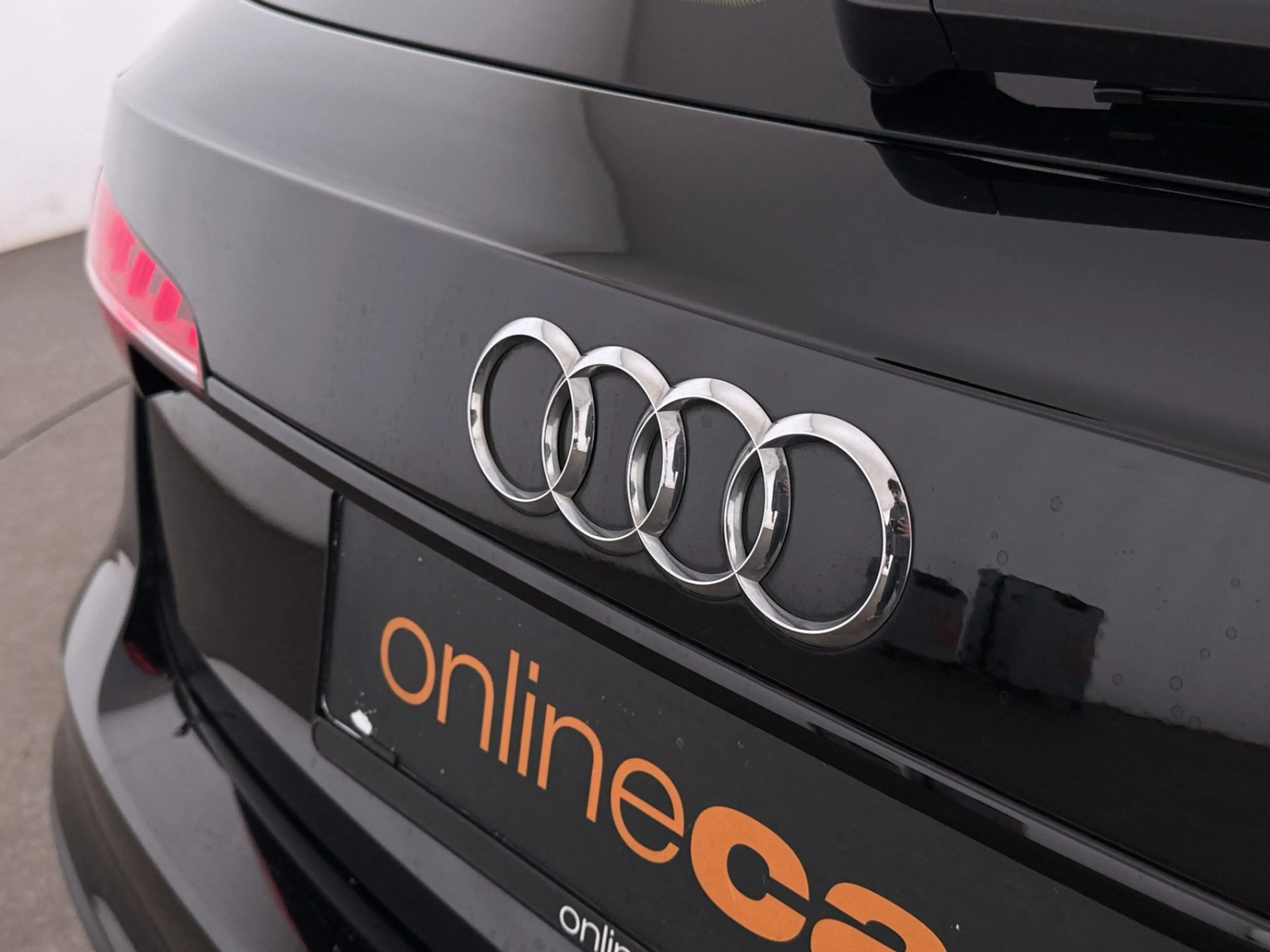 Audi A4 Avant 35 TDI advanced Aut LED SKY AHK LEDER — photo 10