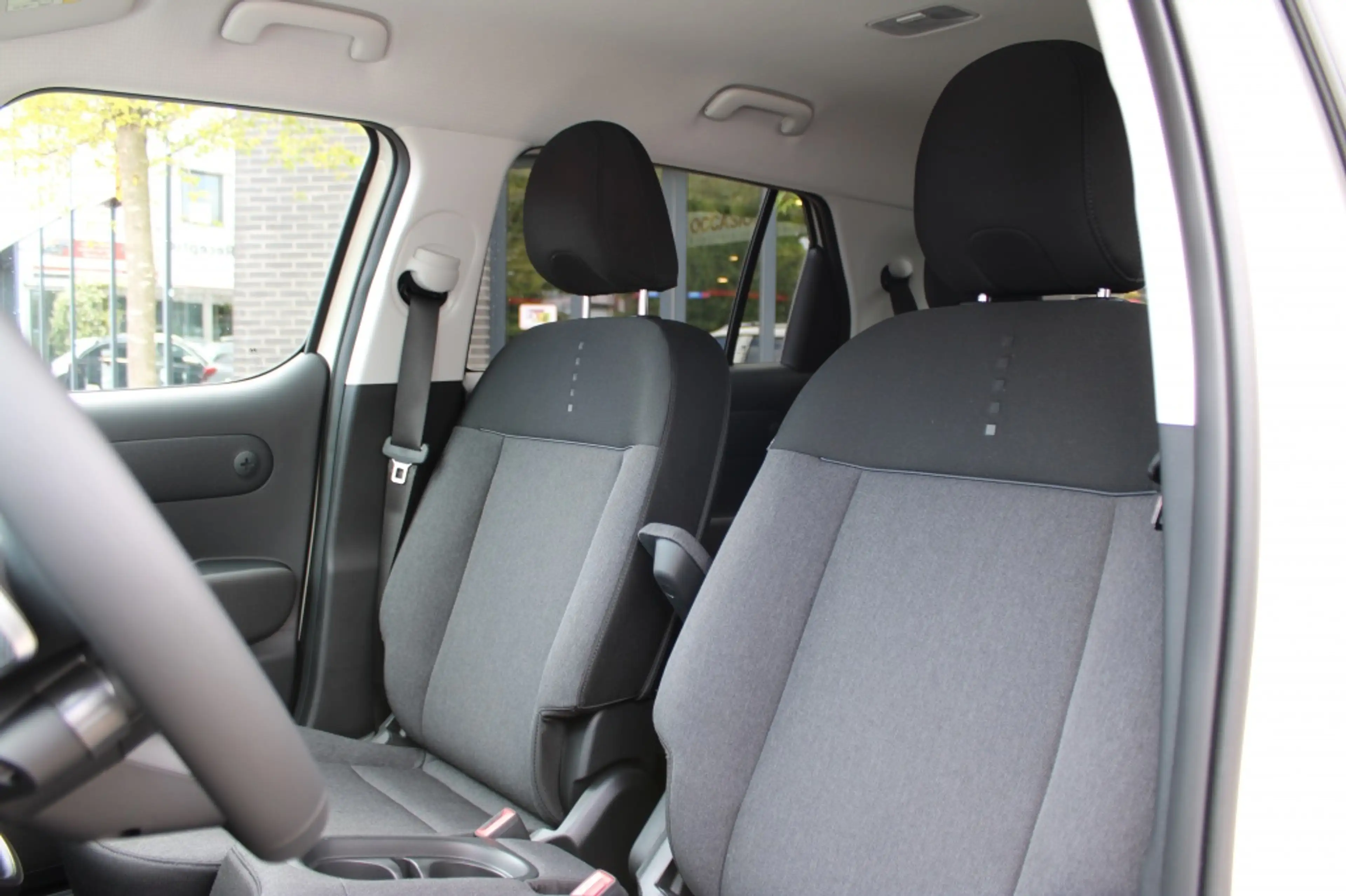Hyundai Inster Evolve 49 kWh — photo 9
