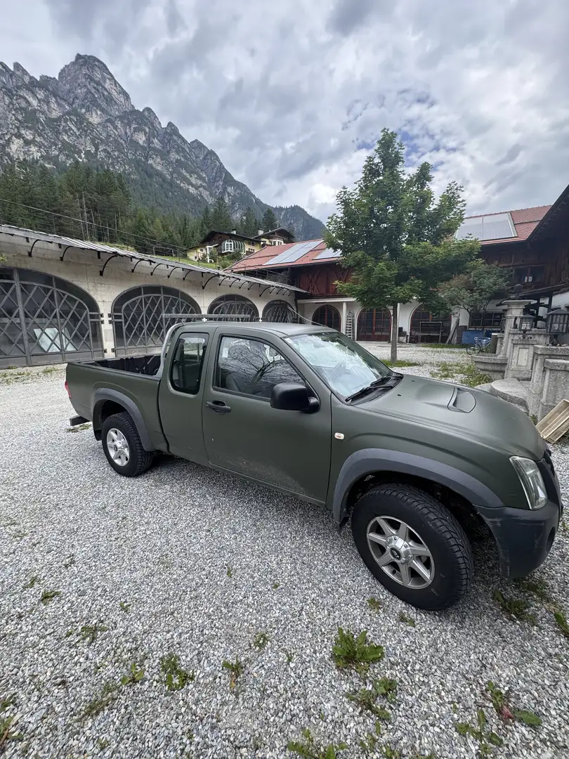 Isuzu PICK UP MwSt absetzbar vor 2 jahren neu Lackiert - 1