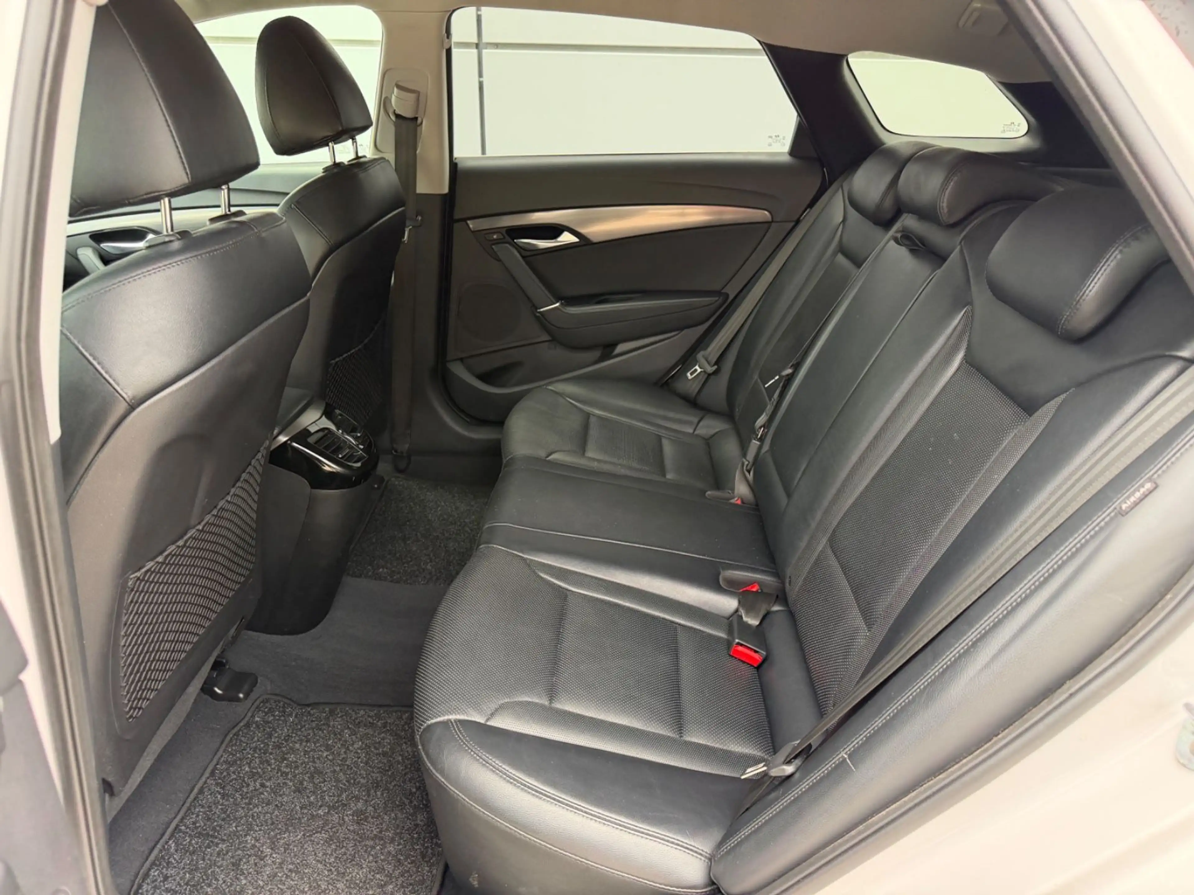 Hyundai i40 blue Premium*LED*SHZ*LEDER*NAVI*PANO*KAMERA — photo 12