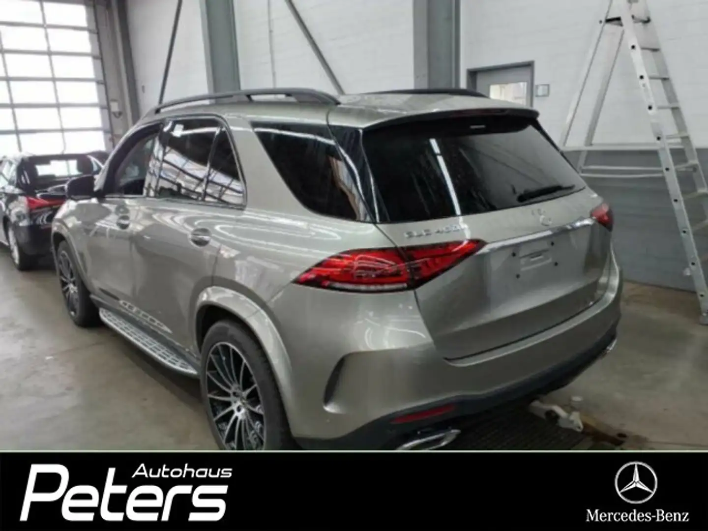 Mercedes-Benz GLE 400 GLE 400 d 4M AMG Night/Memory AHK/Pano/7-Sitzer BC Silber - 2