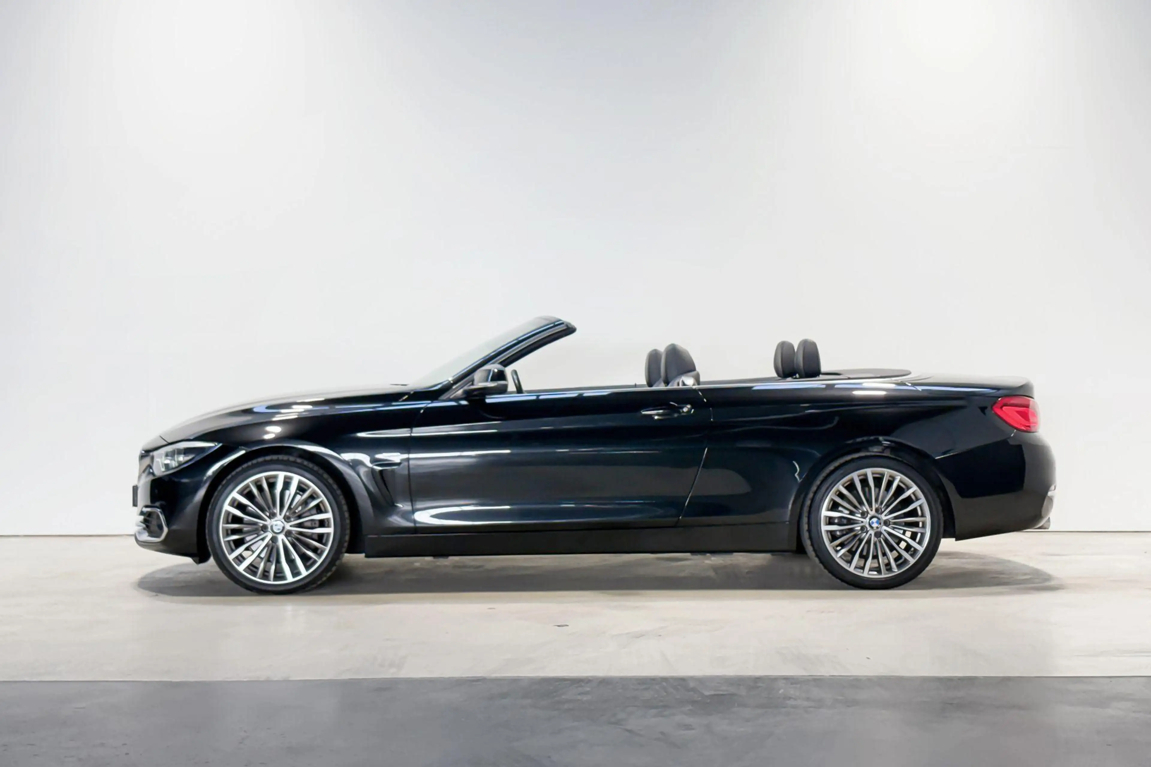 BMW 440 4 Serie Cabrio 440i xDrive Innovationspakket Model — photo 2