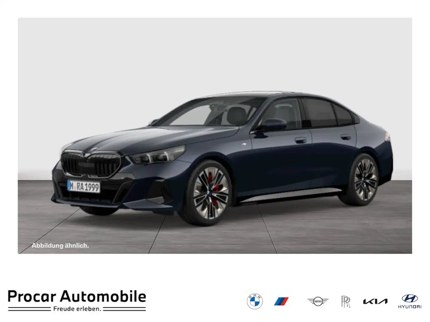 BMW 520 d M Sport HUD PANO ACC AHK 360°KAM RFK NAVI Schwarz - 1