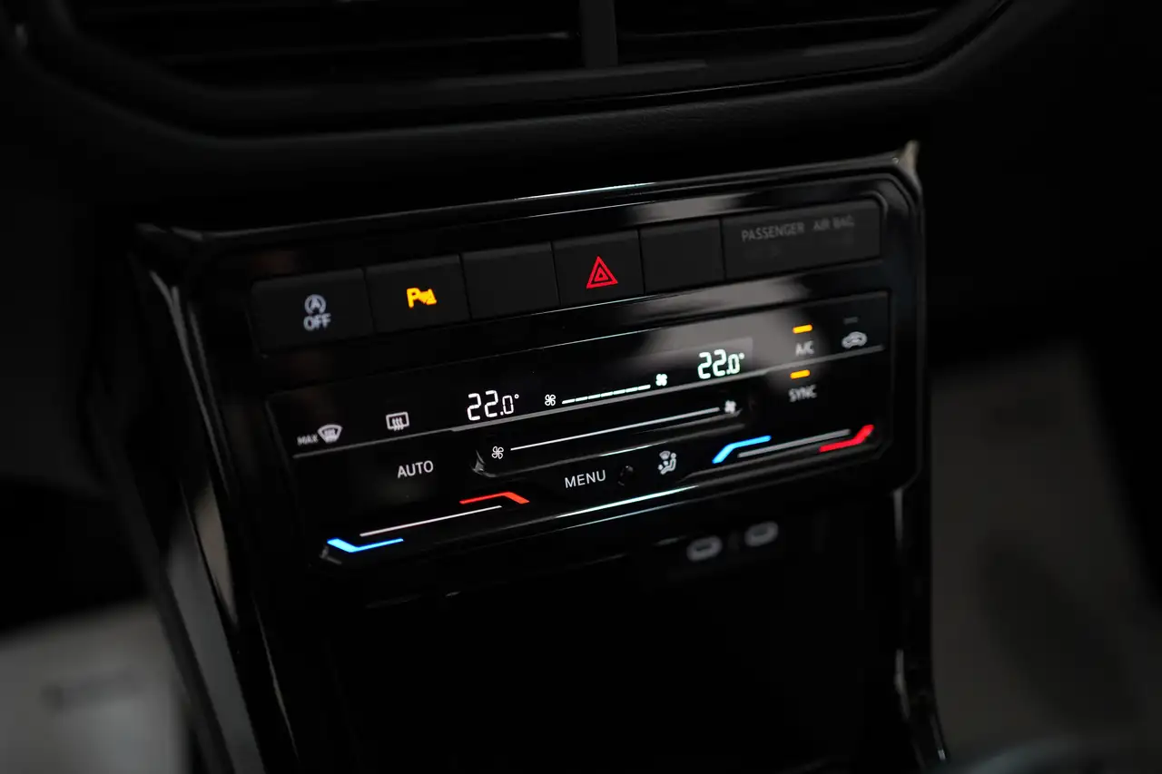 Volkswagen T-Cross 1.0 TSI Edition Plus 9