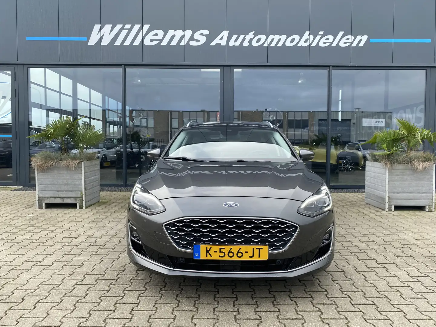 Ford Focus Wagon 1.0 EcoBoost Hybrid Vignale Trekhaak Wegklap Gris - 2