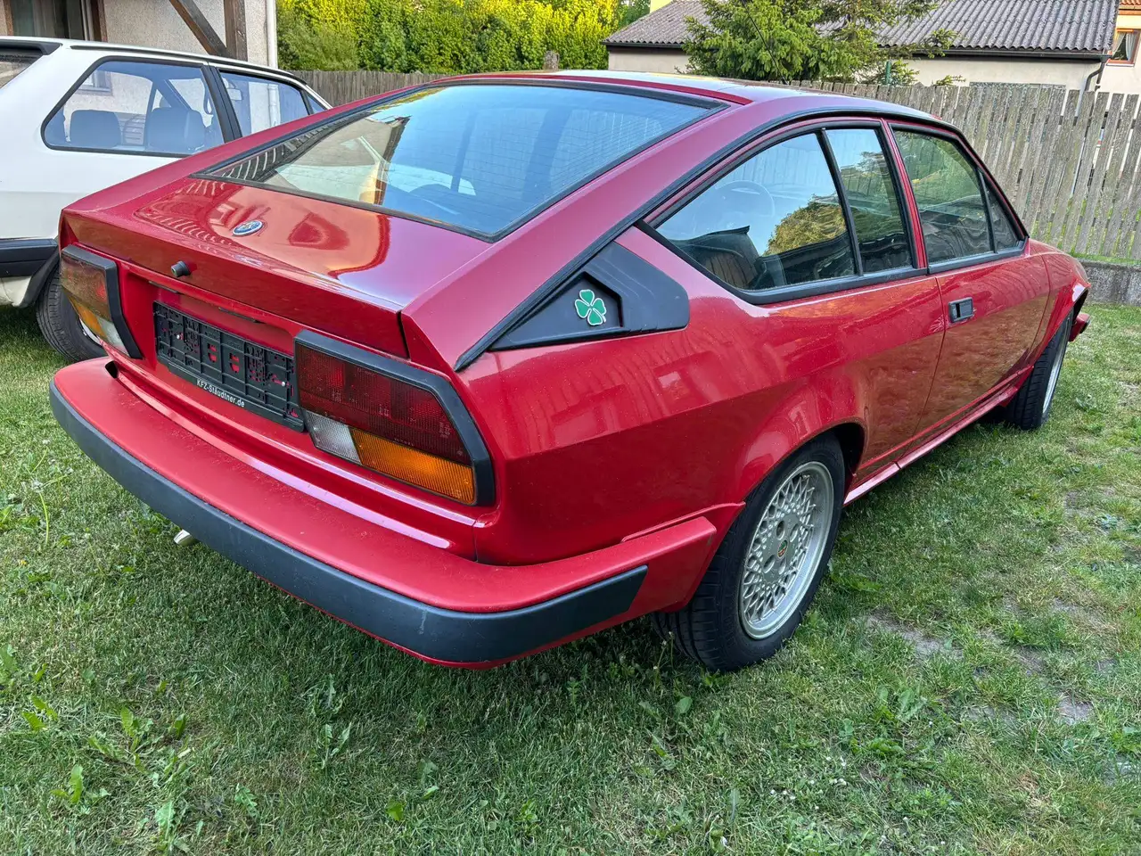 Alfa Romeo 2000 GTV, foto 3