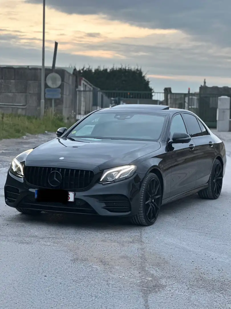 Mercedes-Benz E 220 d 9G-TRONIC AMG Line - 1