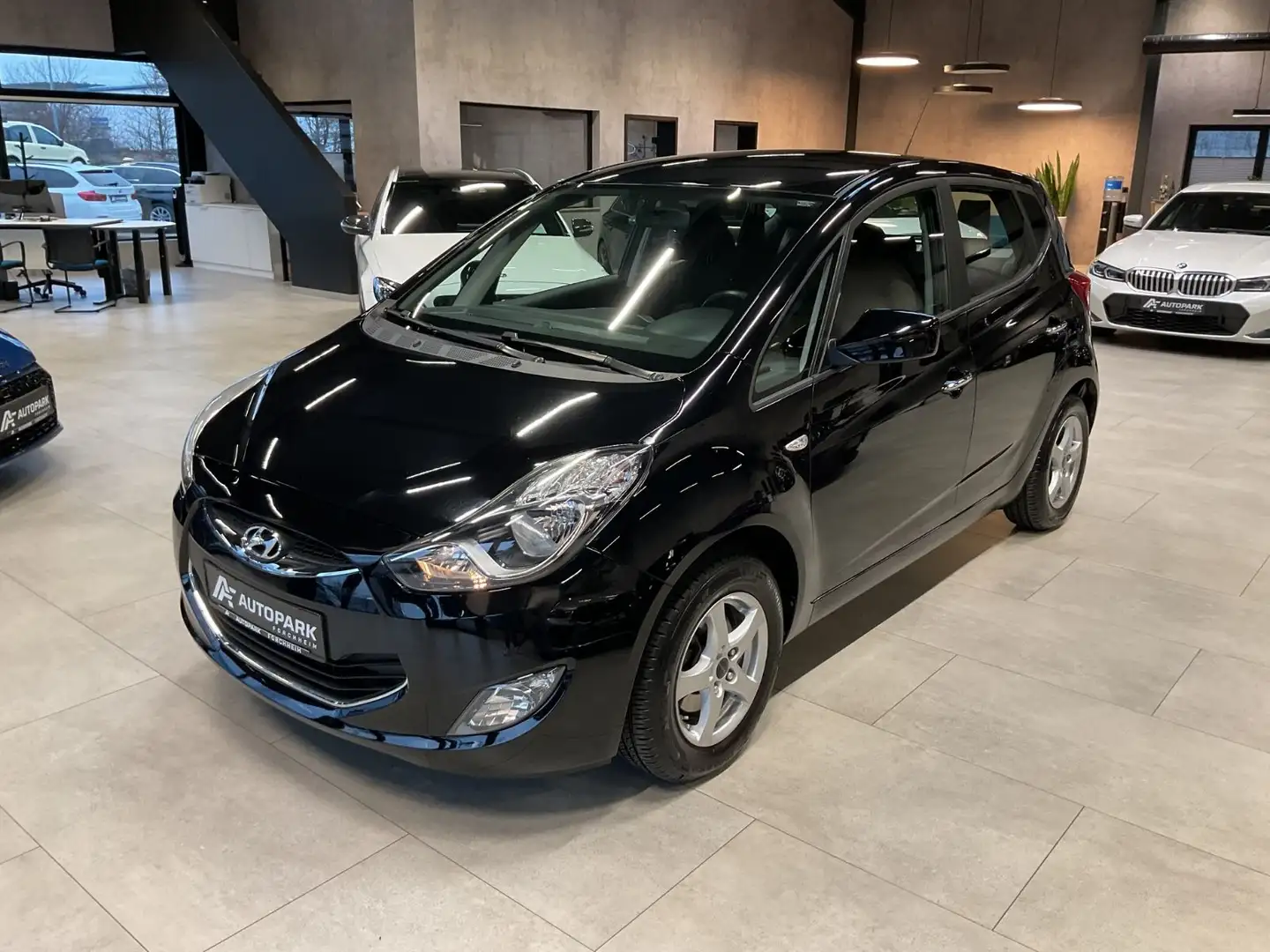 Hyundai iX20 FIFA world Cup Edition Klima Sitzh. PDC Alu Schwarz - 1