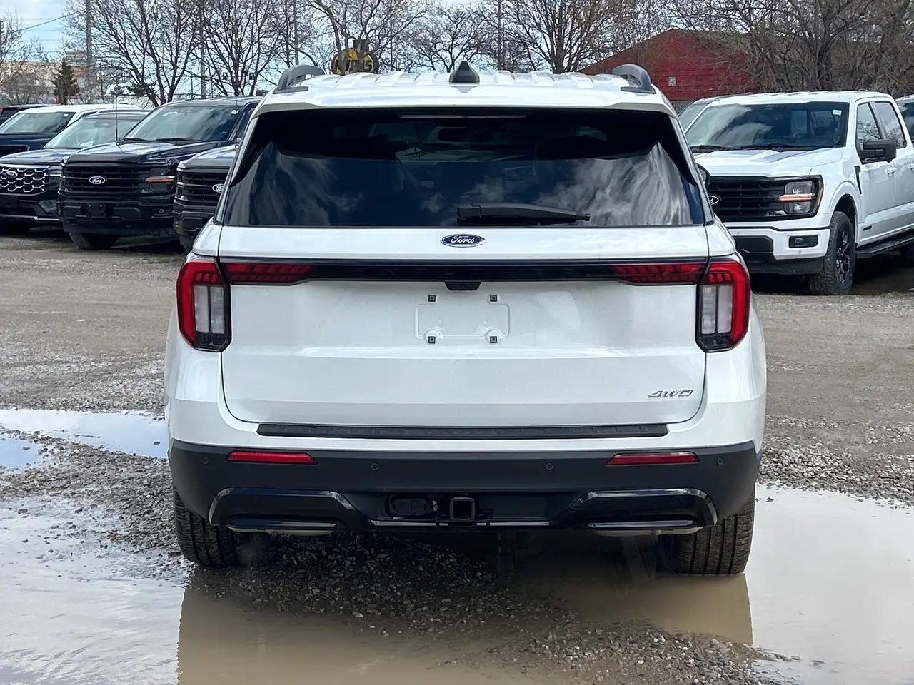 Ford Explorer снимка Ford Explorer