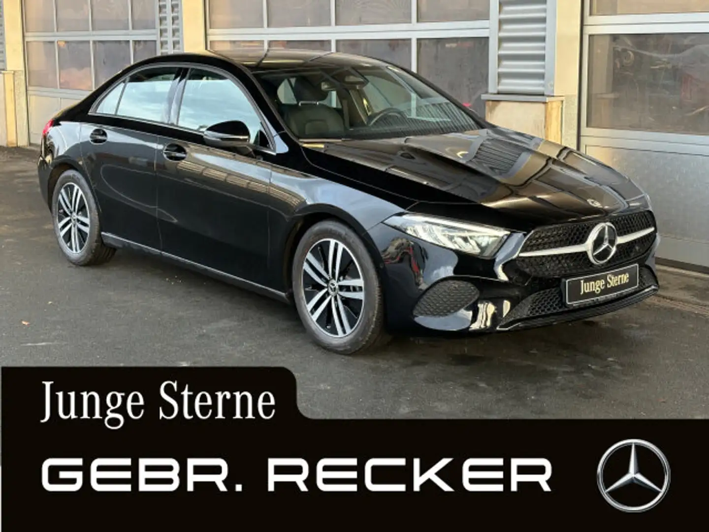 Mercedes-Benz A 180 A 180Limousine Advance LED Kamera DAB Navigation Schwarz - 1