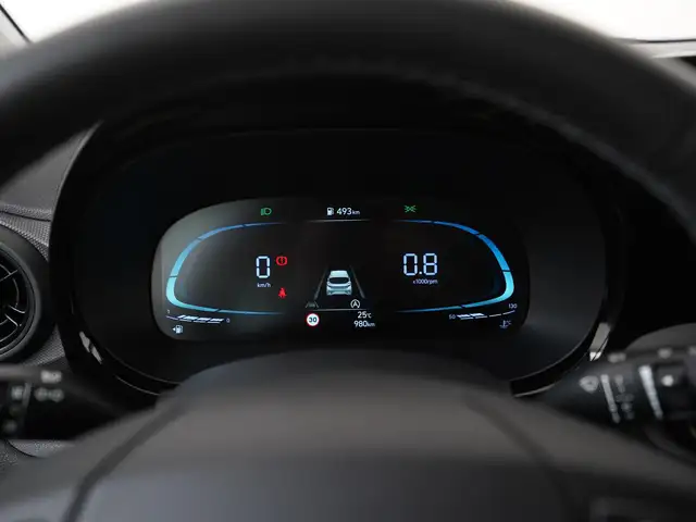 Hyundai i10 view 8