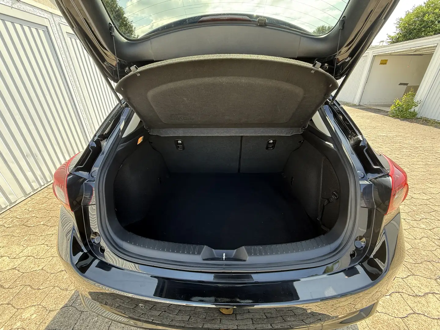 Mazda 3 SKYACTIV-G 120 Aut. Signature - 2