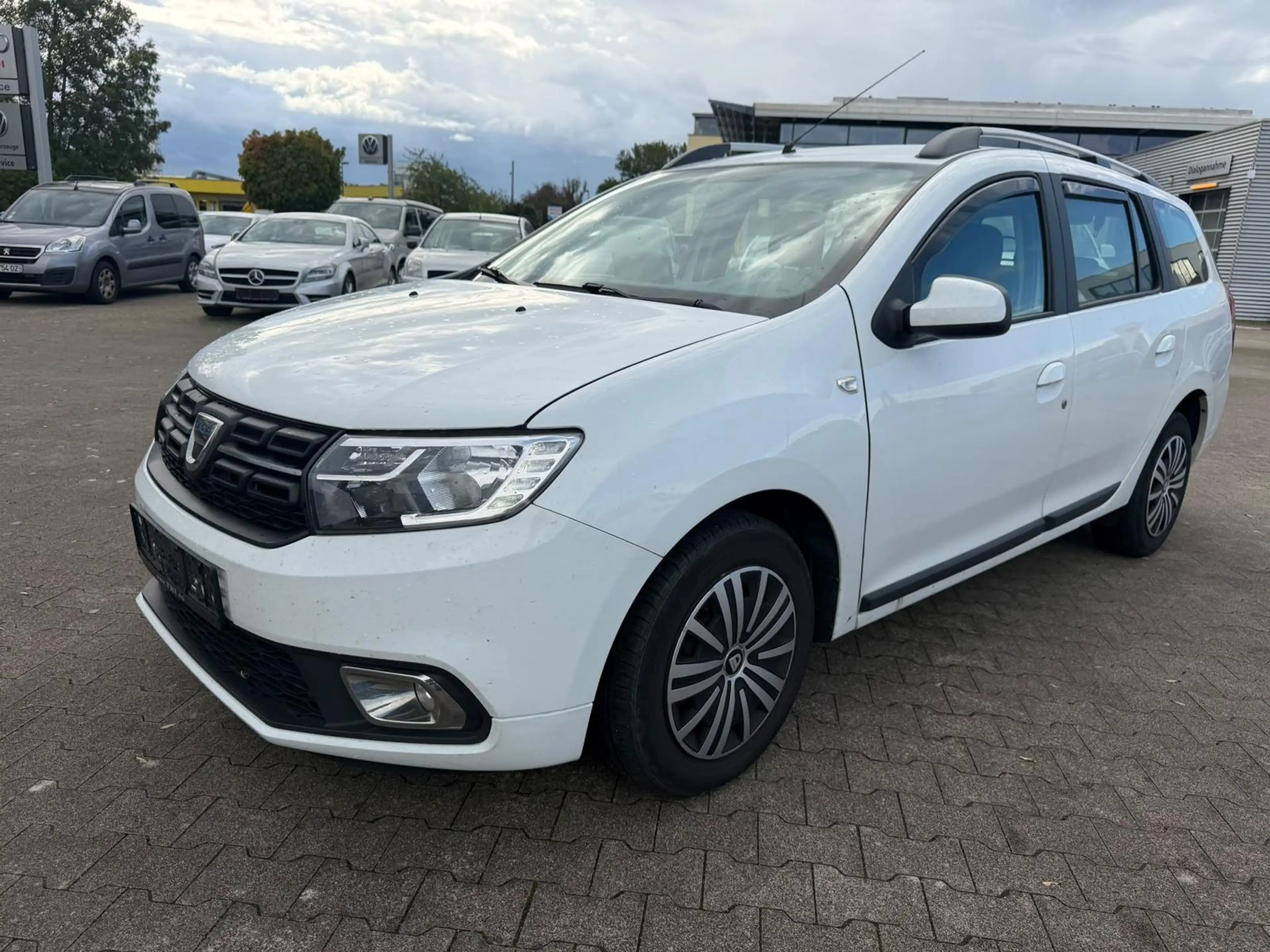 Dacia Logan 1.0 Comfort *Navi*Kamera*PDC — photo 16
