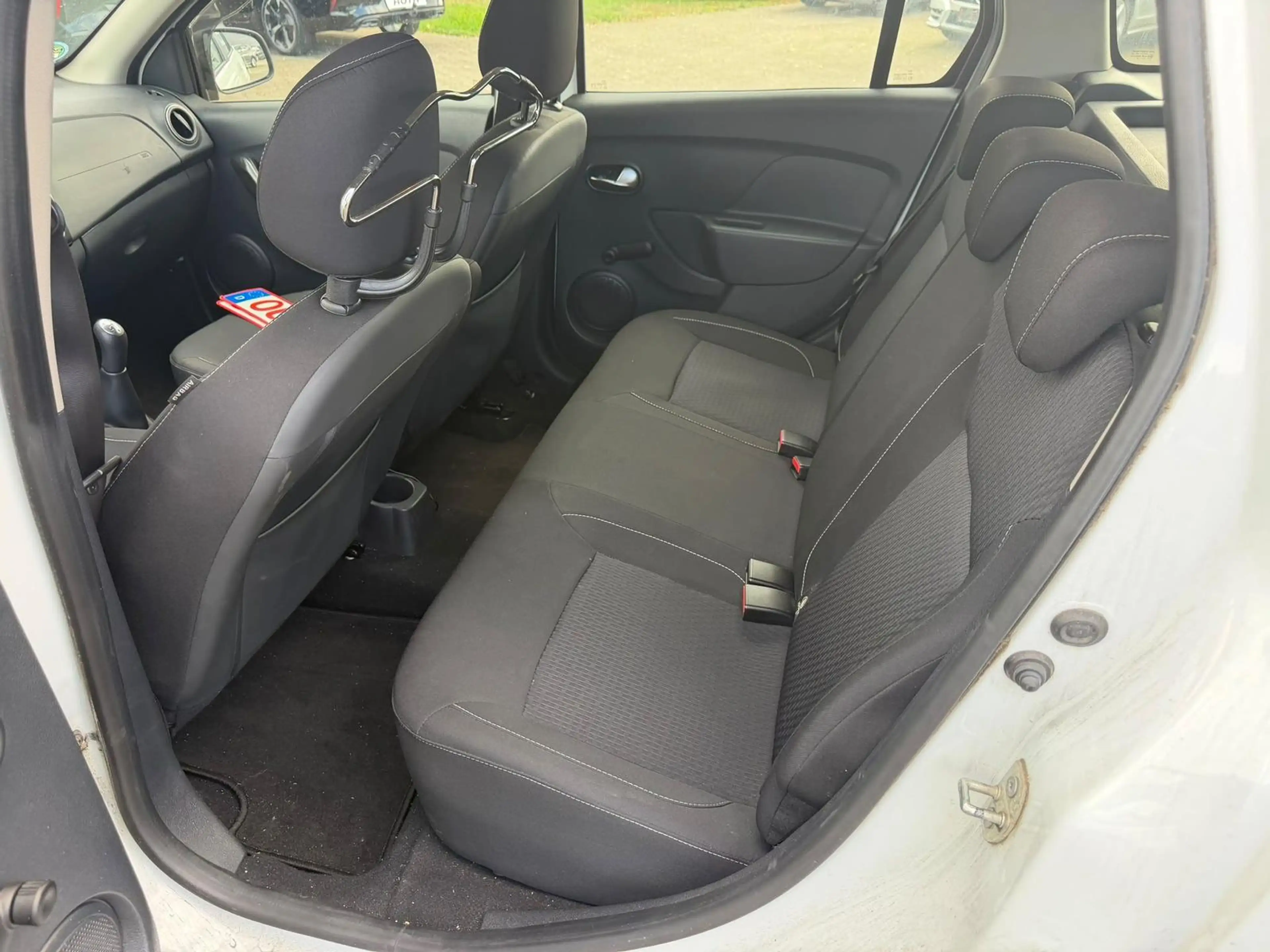 Dacia Logan 1.0 Comfort *Navi*Kamera*PDC — photo 11