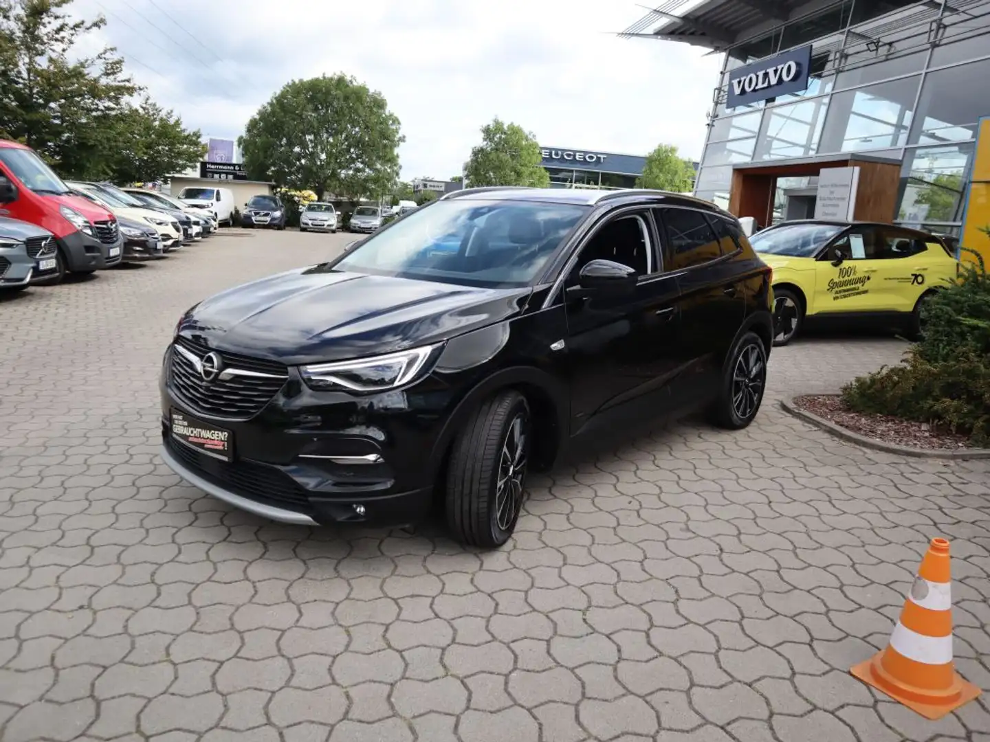 Opel Grandland X Plug-in-Hybrid4 Ultimate+Leder+Navi+ Schwarz - 2