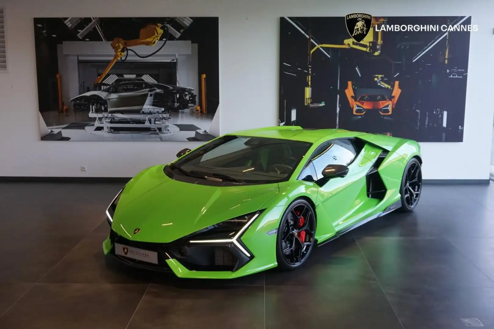 Lamborghini Revuelto 6.5 V12 1015 Grün - 1