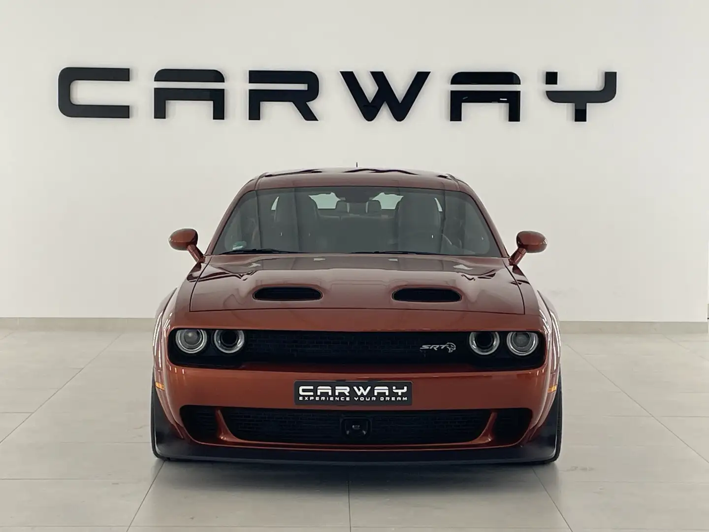 Dodge Challenger 6.2 SRT Hellcat Widebody Naranja - 2