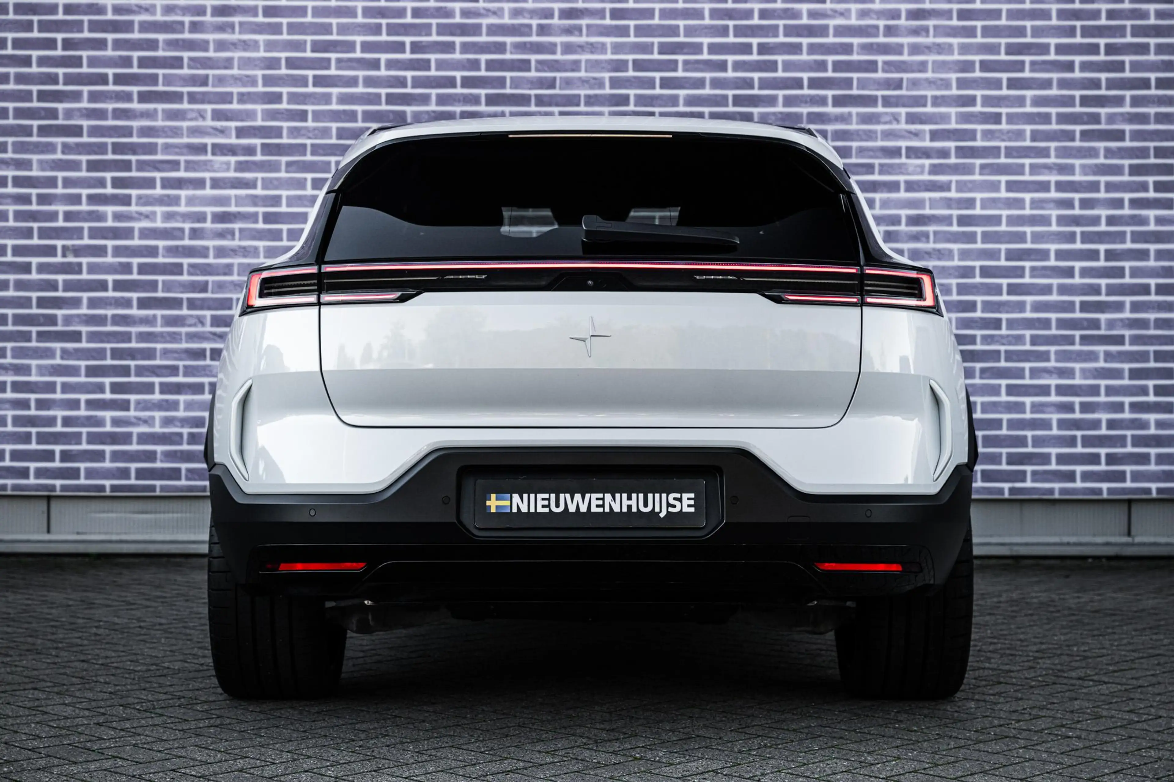 Polestar 3 Long range Dual motor AWD 111 kWh Performance | Pi — photo 10