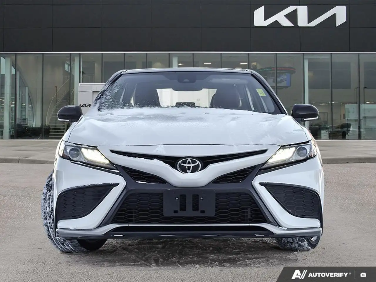 Toyota Camry снимка Toyota Camry